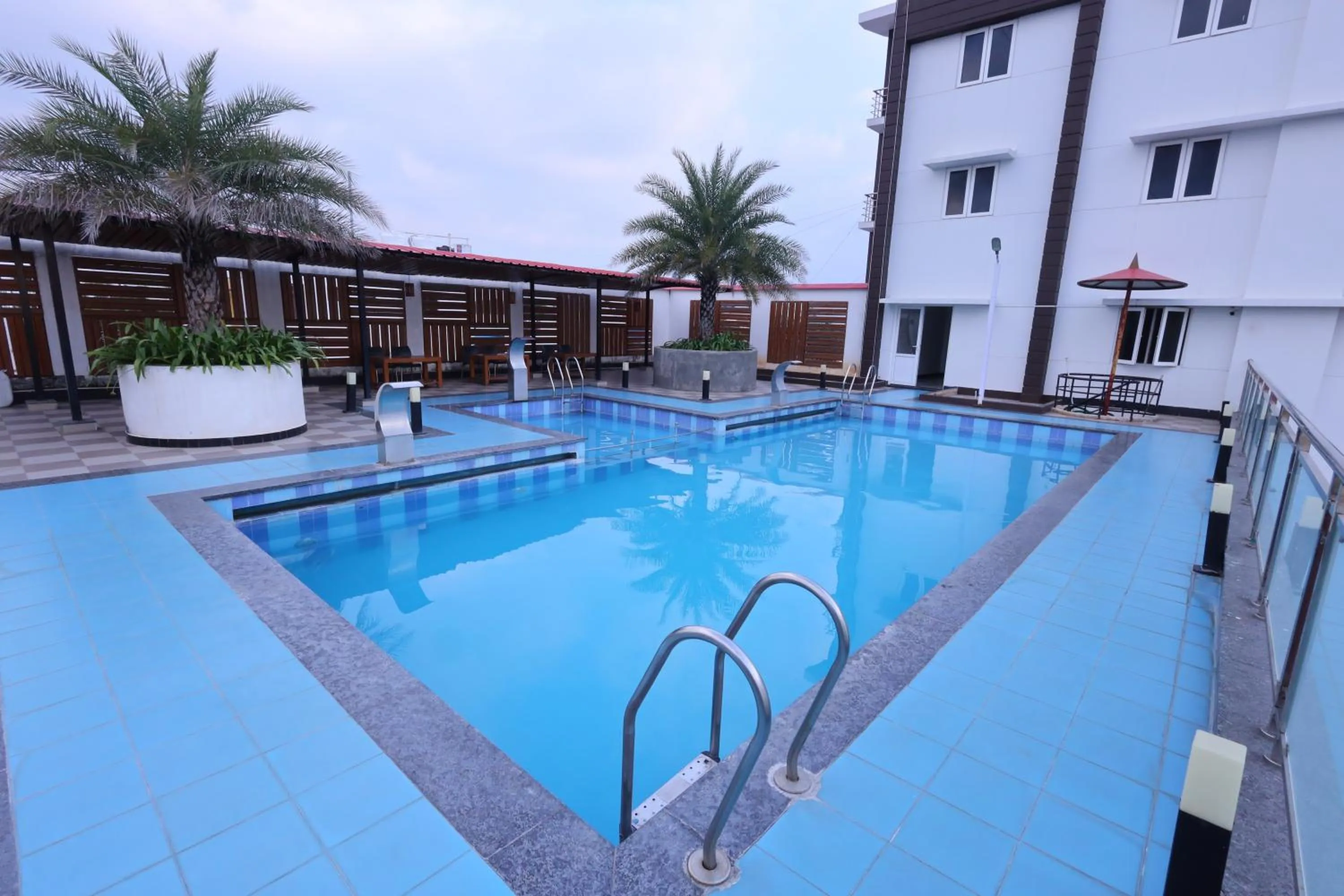 Hotel PVK Grand Dindigul