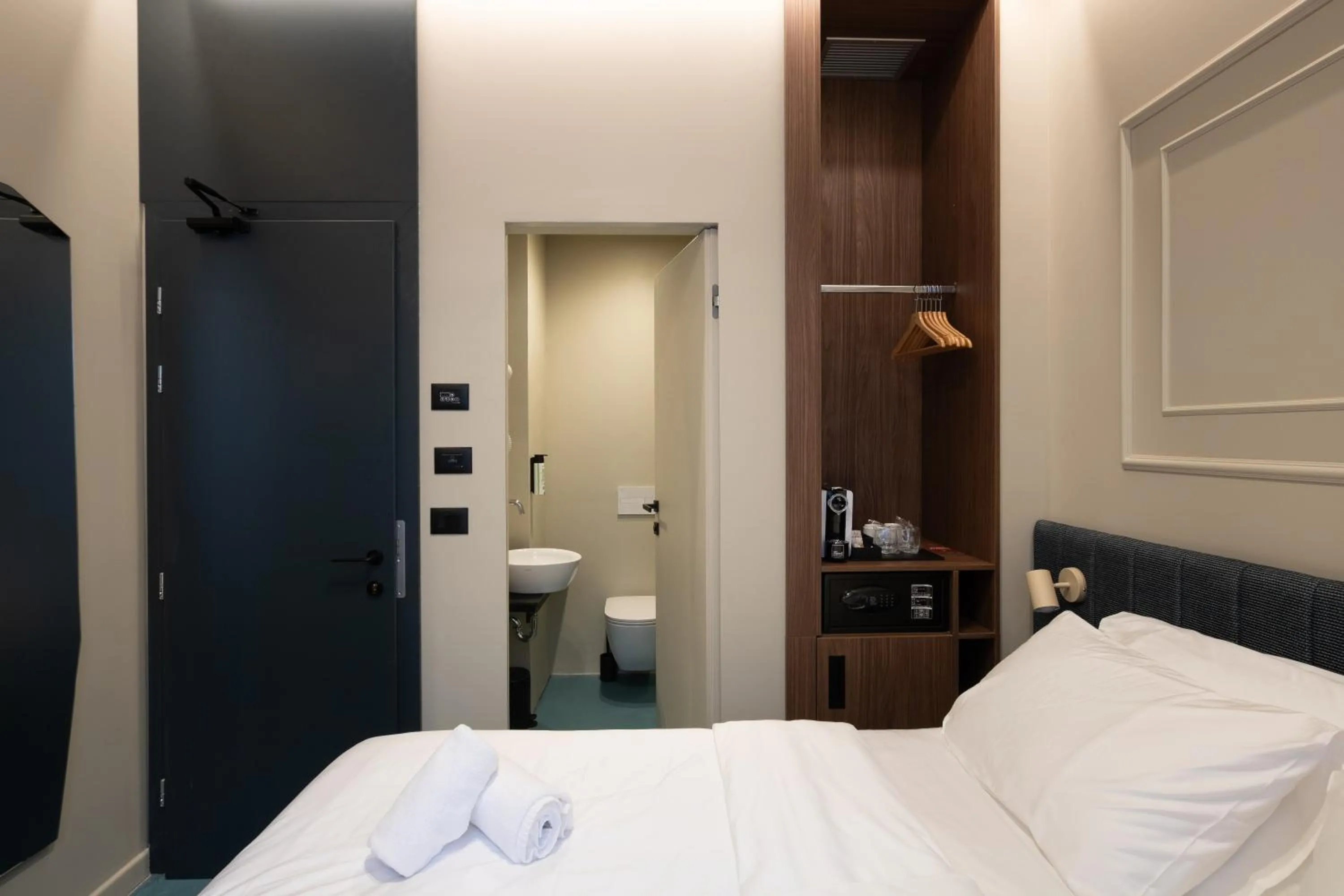 Toilet, Bed in Boutique Hotel OPERA