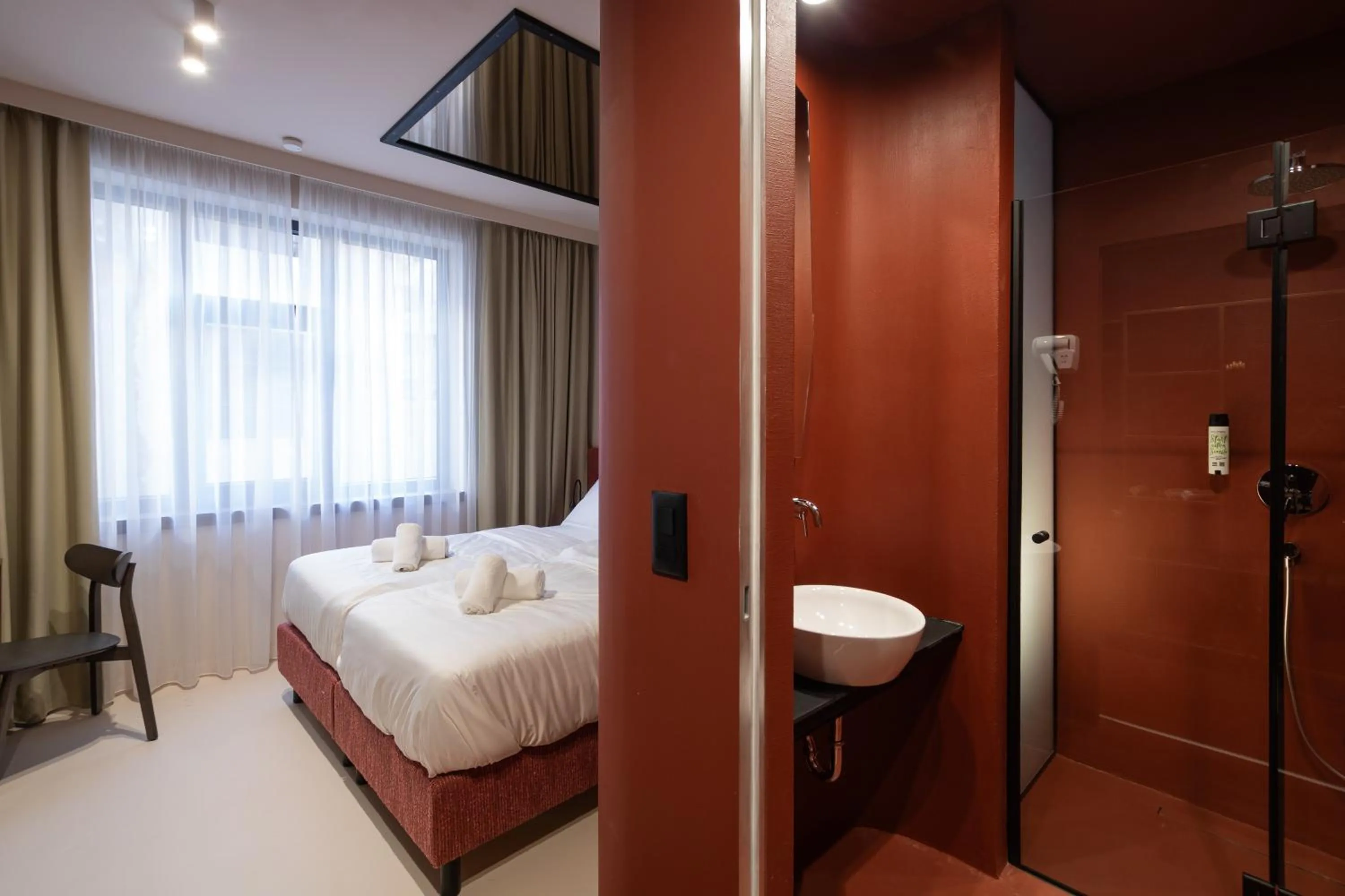 Shower, Bed in Boutique Hotel OPERA