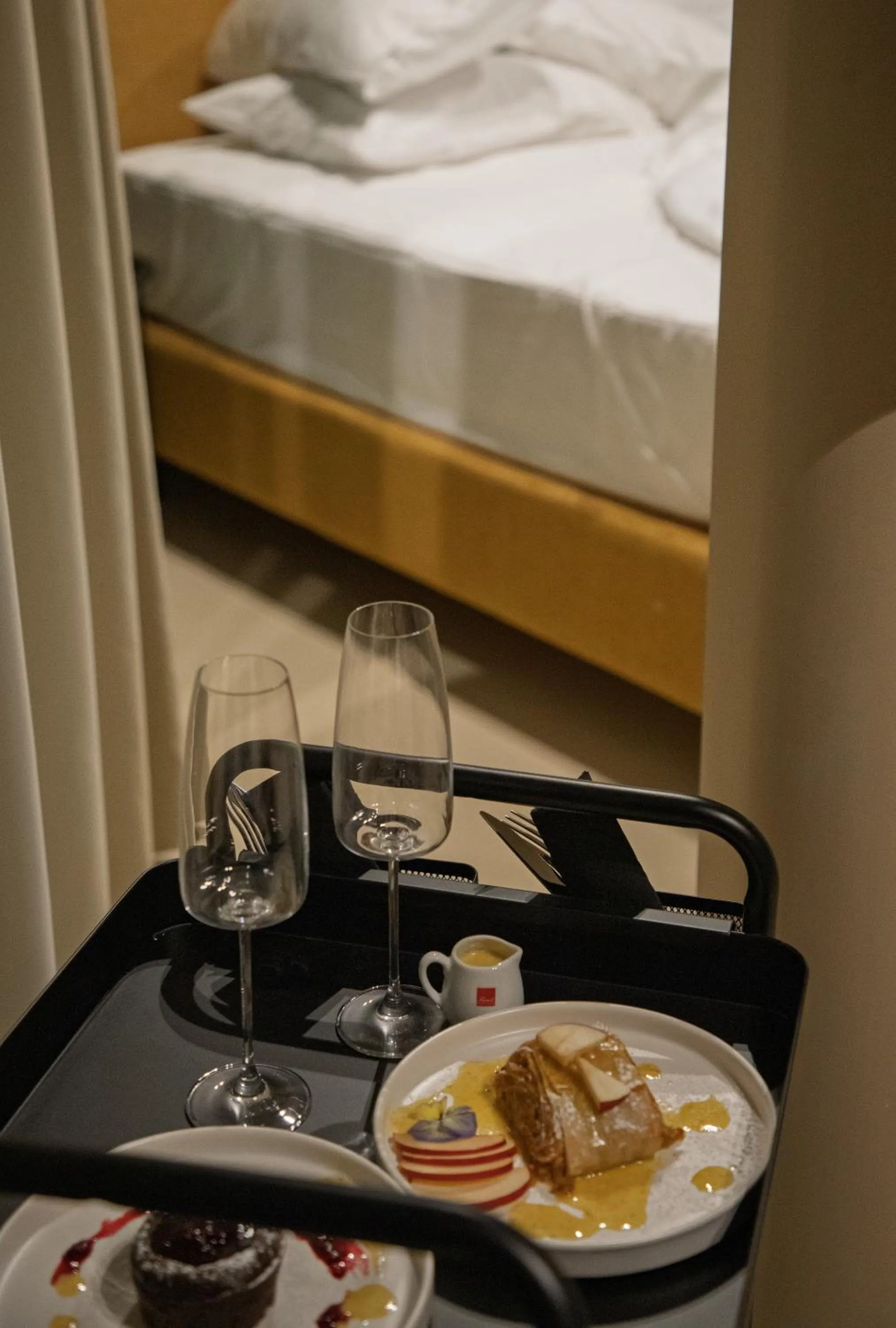 Food and drinks, Bed in Boutique Hotel OPERA