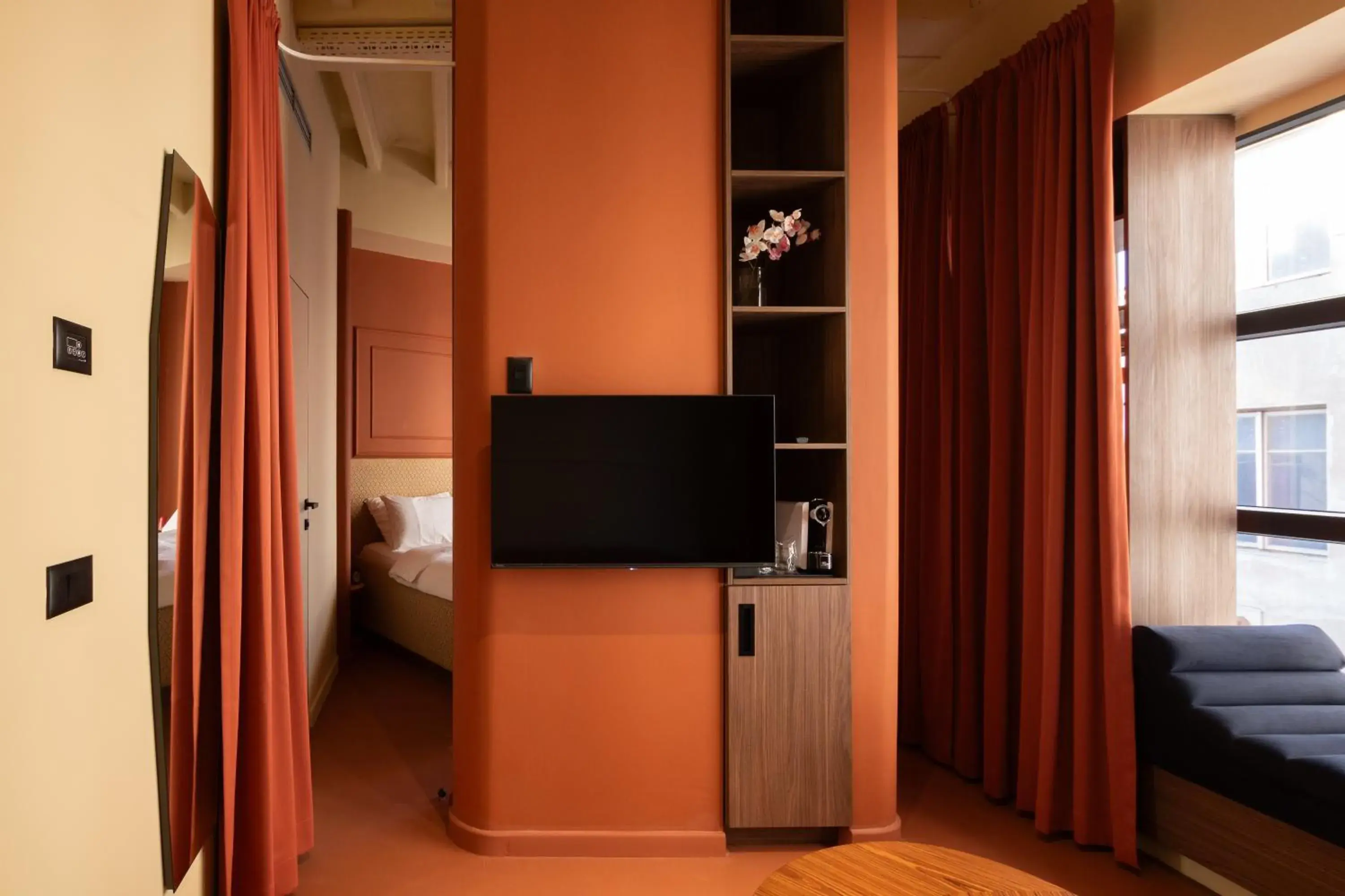 Deluxe Suite - single occupancy in Boutique Hotel OPERA Deluxe Suite - single occupancy in Boutique Hotel OPERA