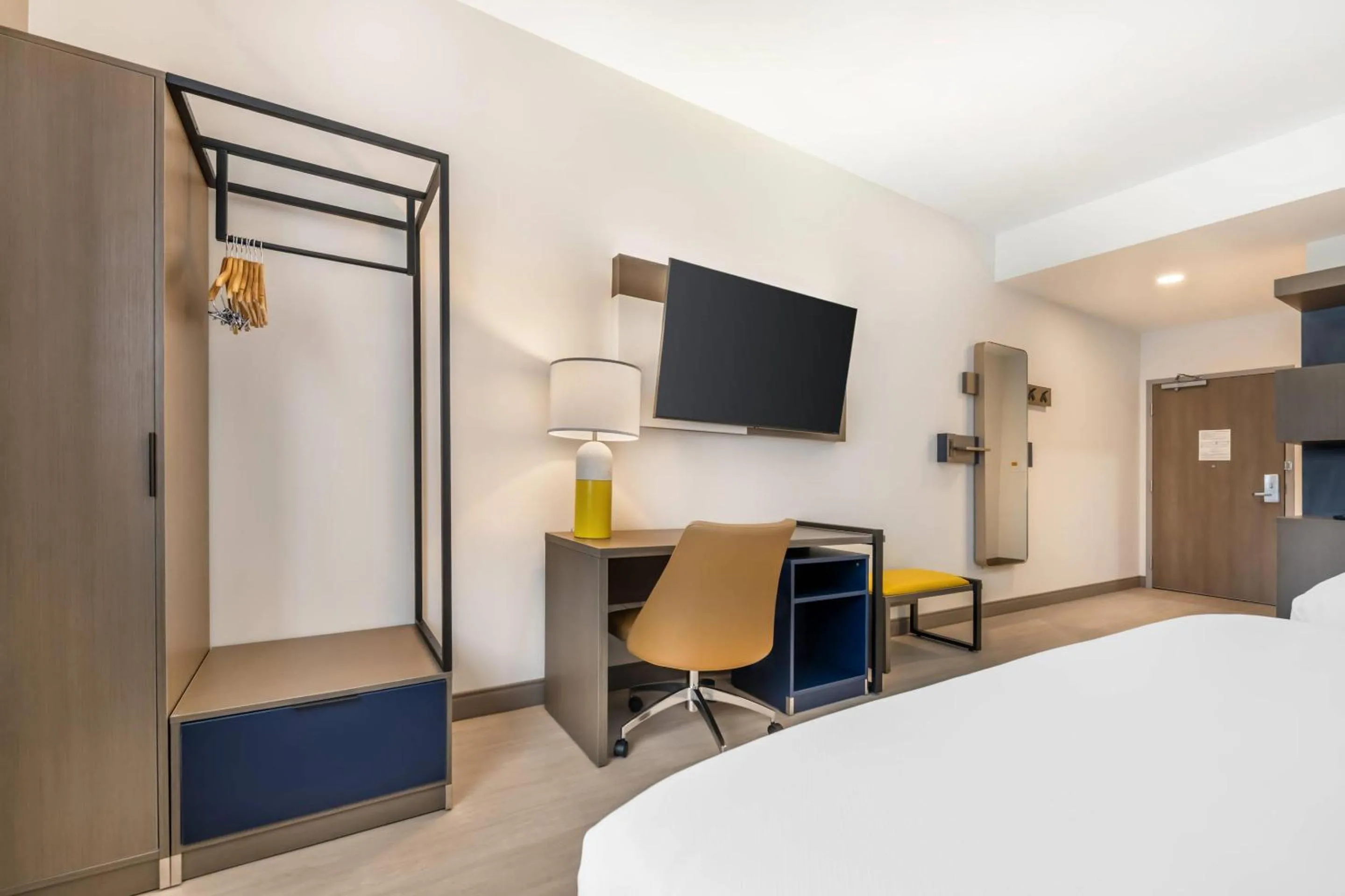 Bedroom, Bed in Comfort Inn & Suites Orlando Sanford Airport