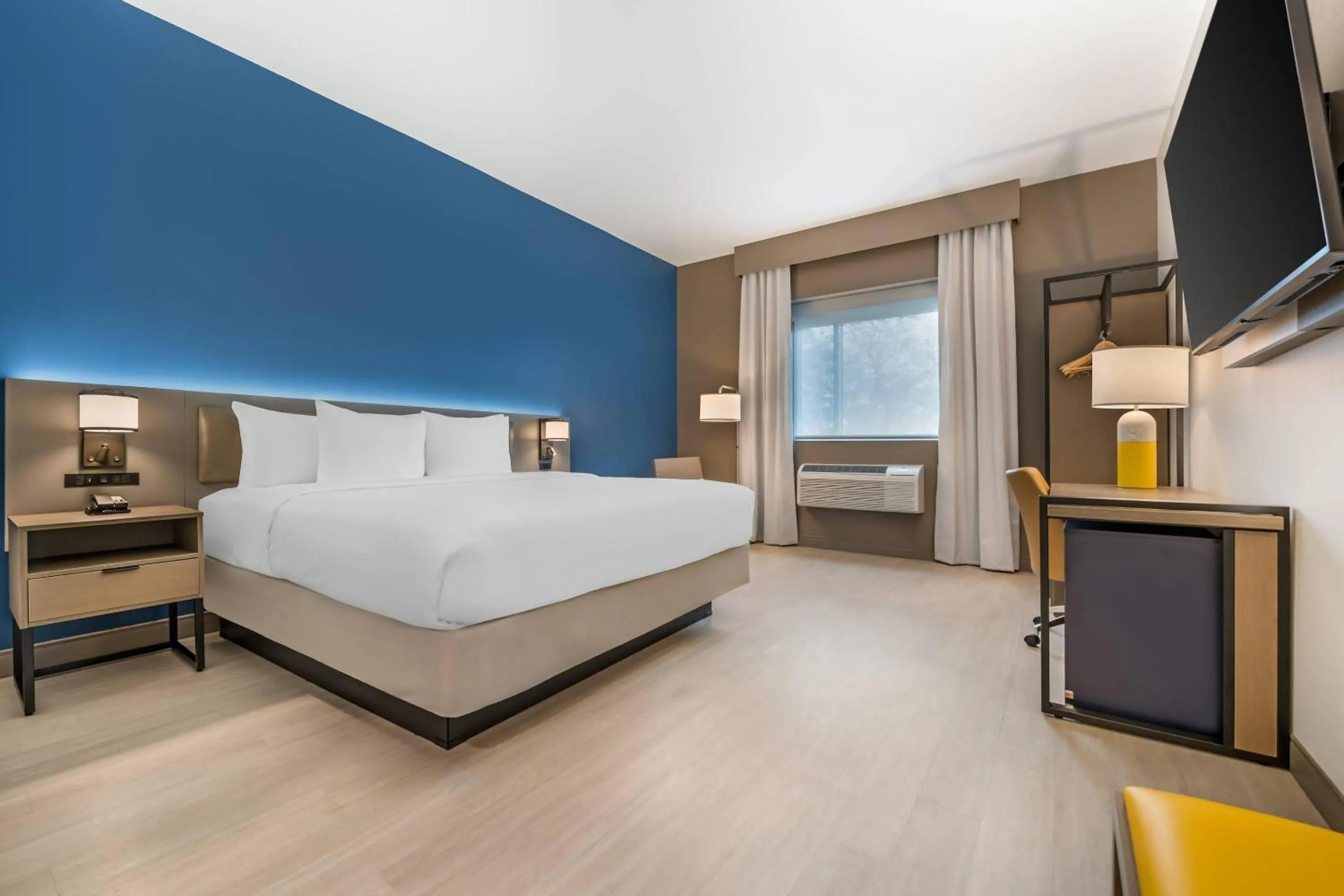 Bedroom, Bed in Comfort Inn & Suites Orlando Sanford Airport