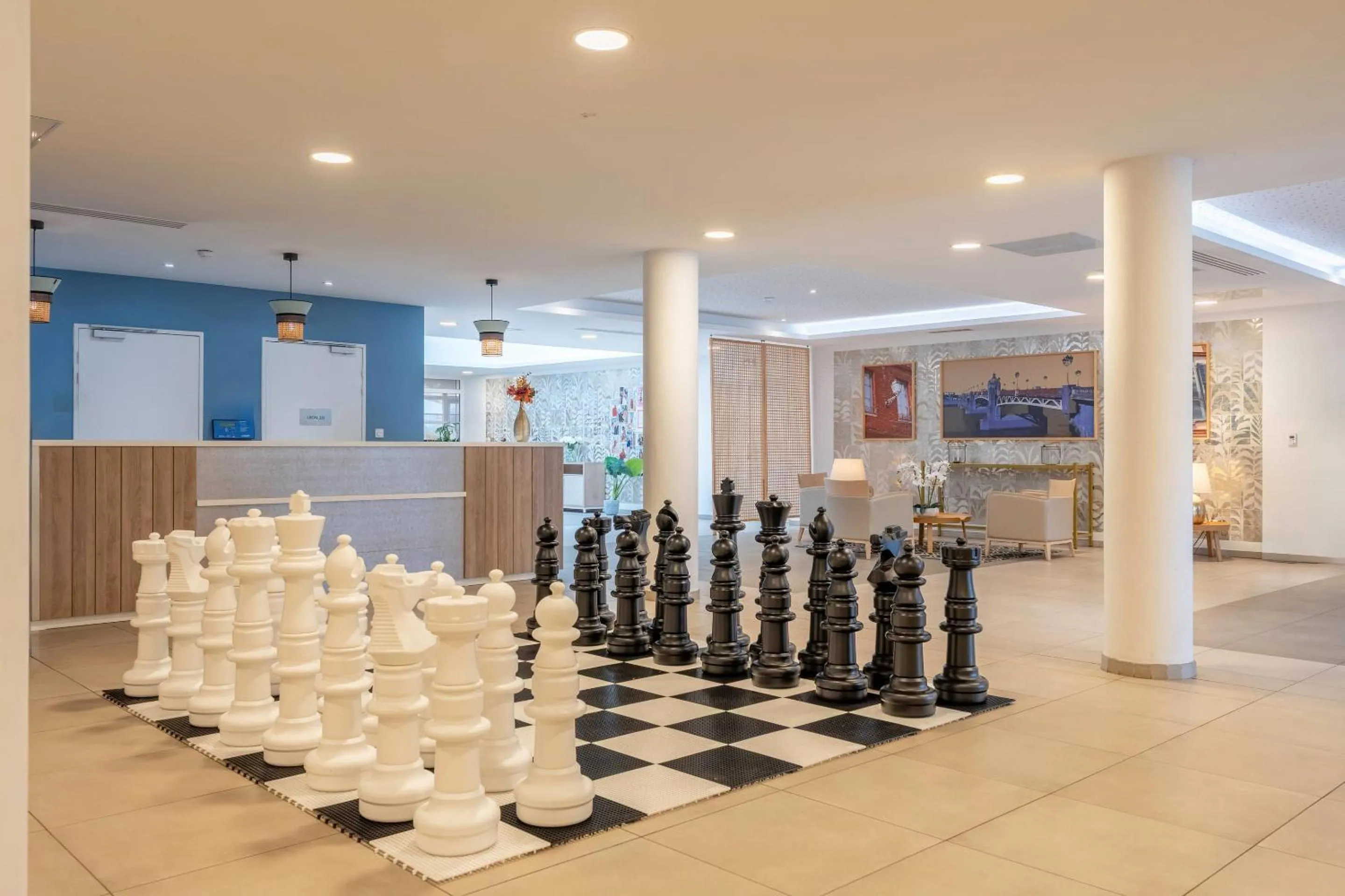 Lobby or reception in Quality Aparthotel Toulouse Ponts Jumeaux