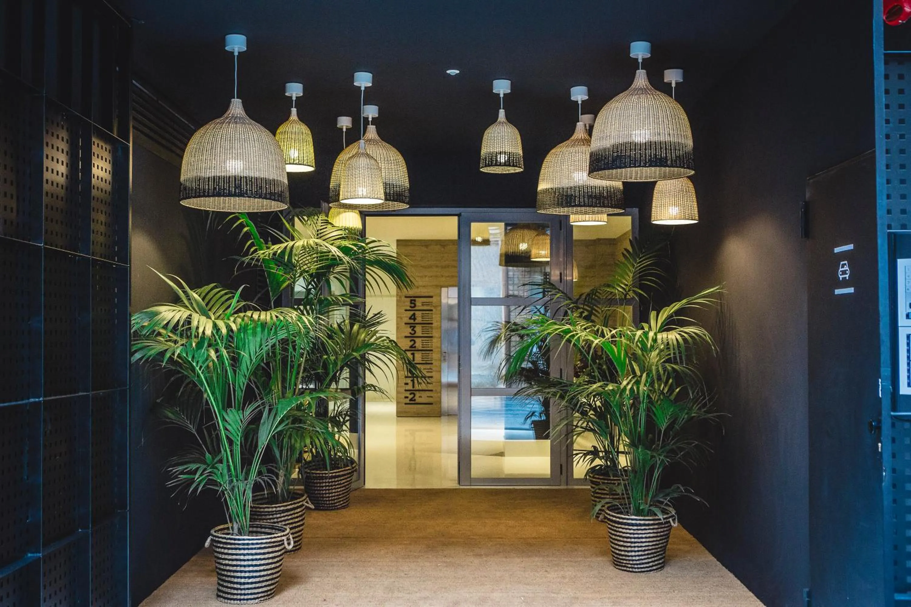 Facade/entrance in Apartamentos Barbara 3