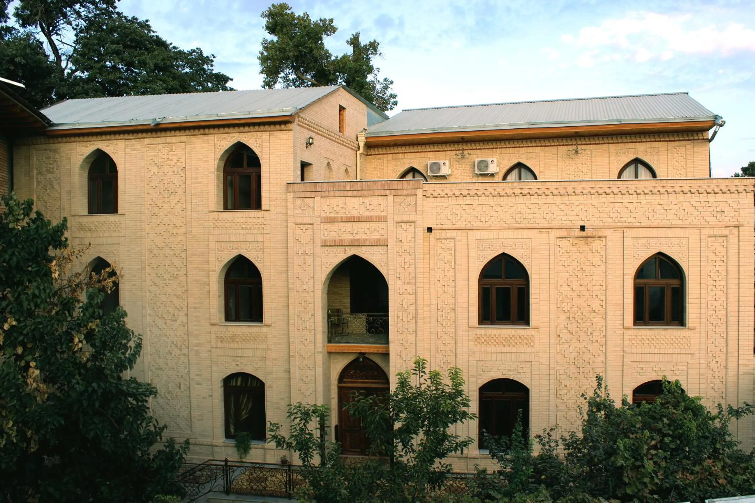 Property building in L'Argamak