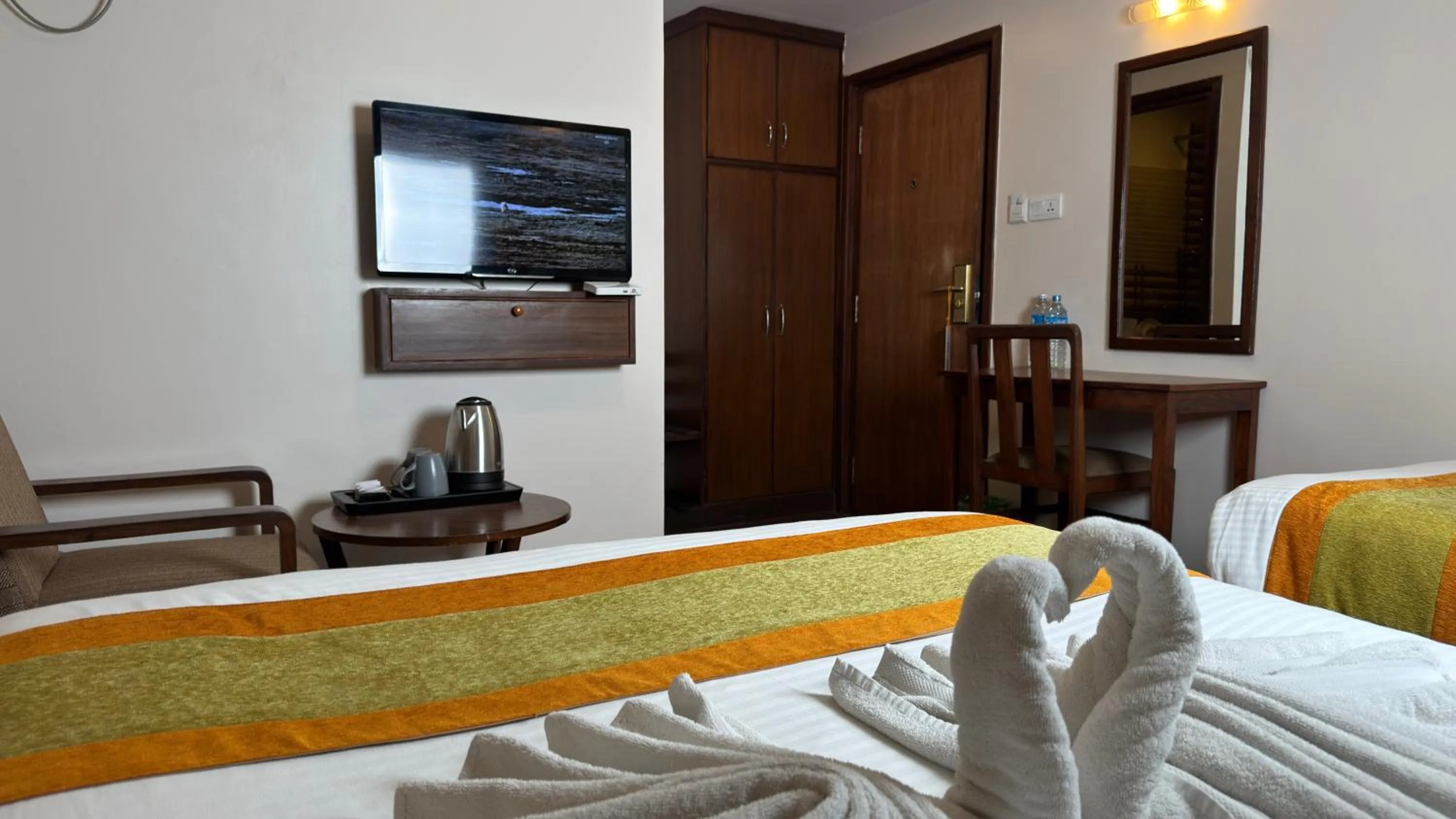 Photo of the whole room, Bed in Hotel Everest Nepal