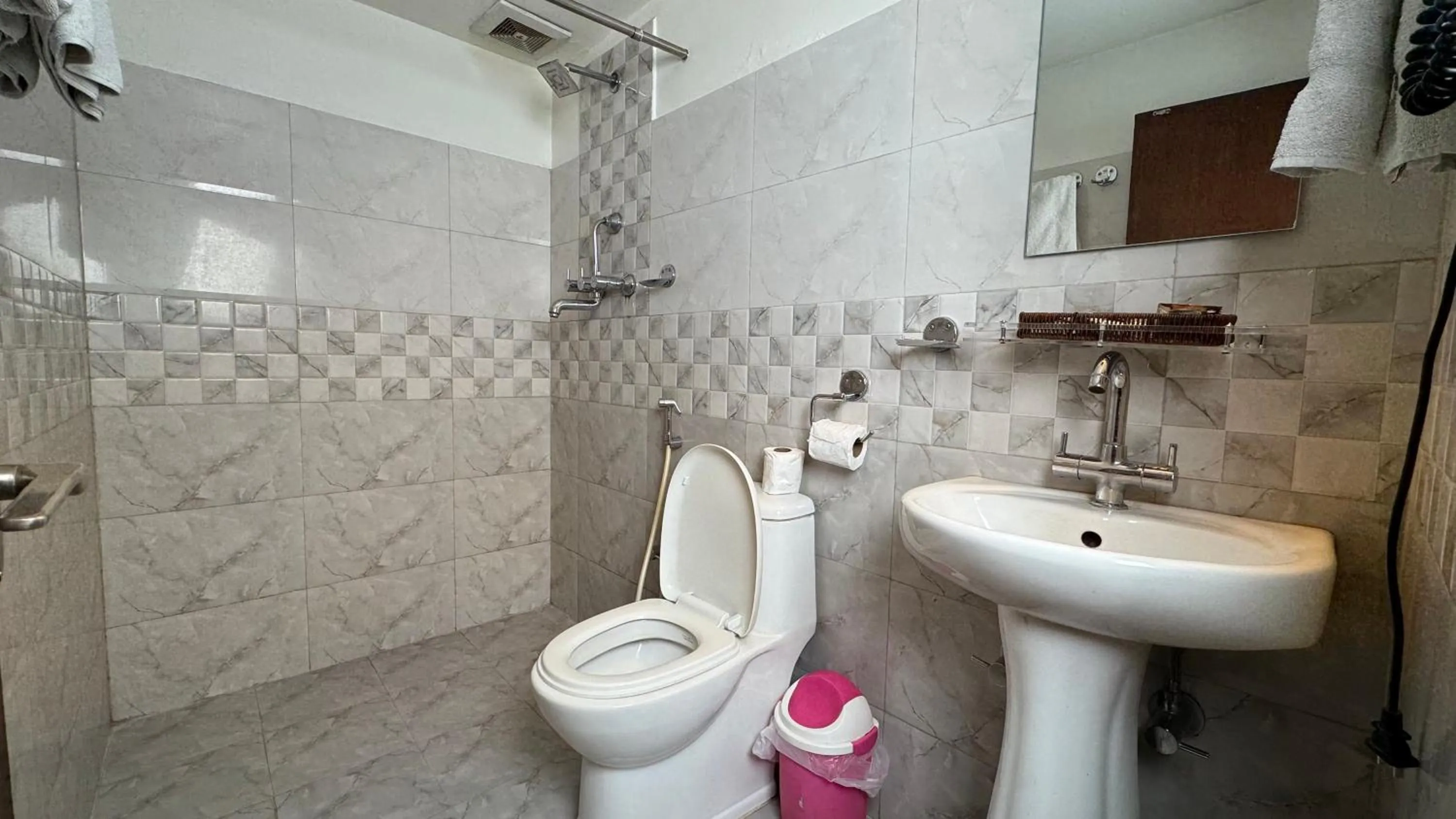 Bathroom in Hotel Everest Nepal