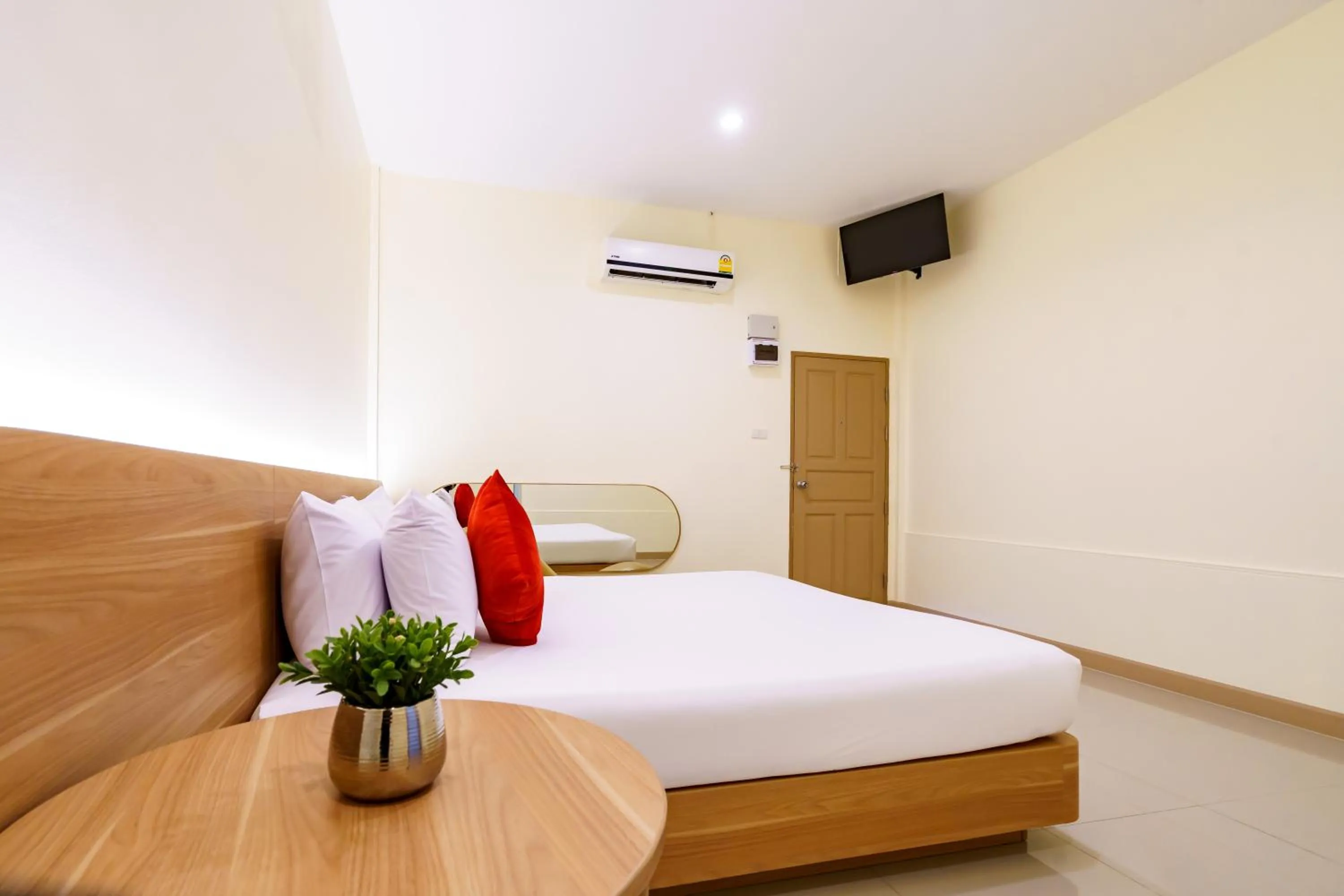 Bed in OK Resort Banchang