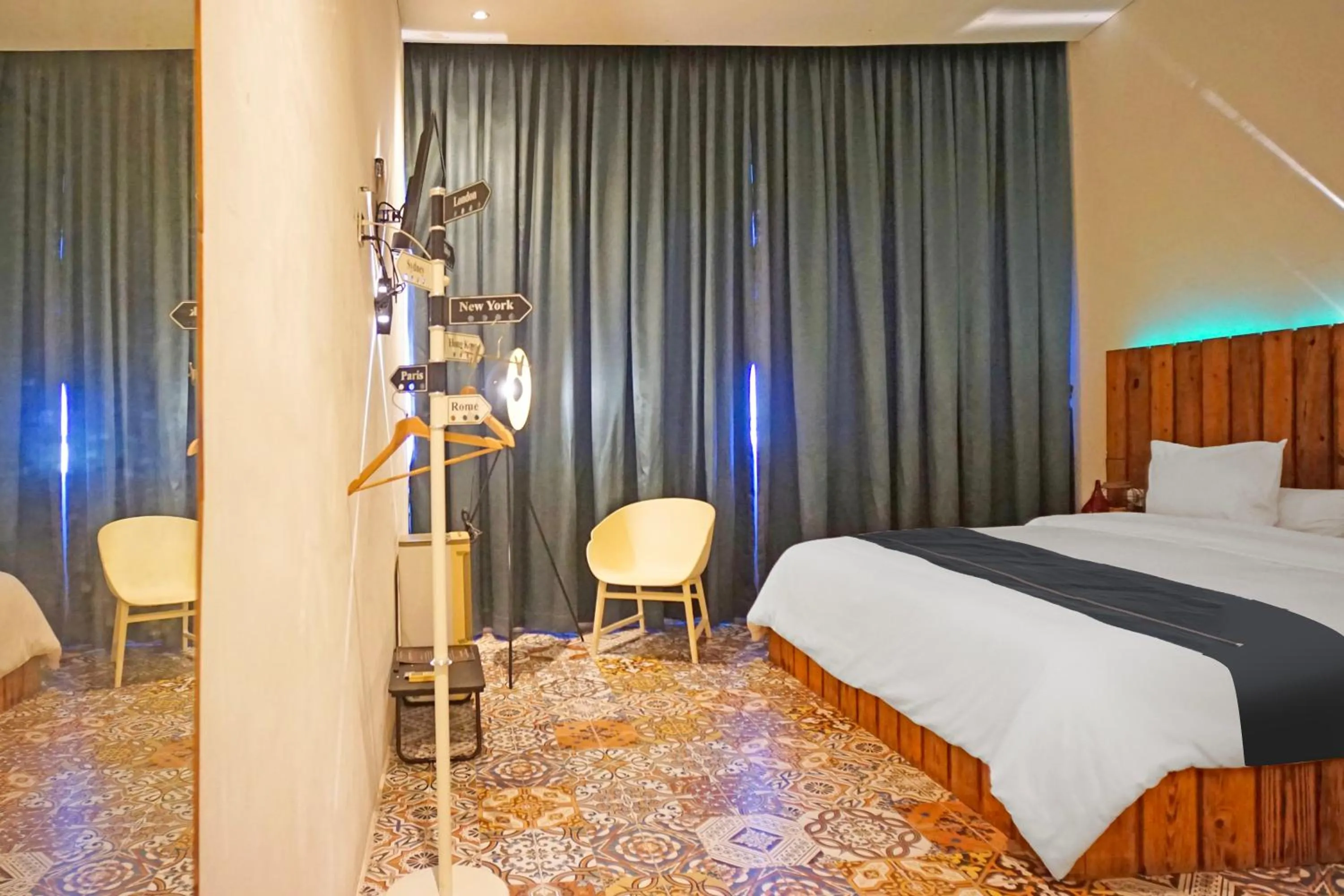 Bedroom, Bed in Hotel O near Ringroad City Walk XXI formerly Mitrotel Medan