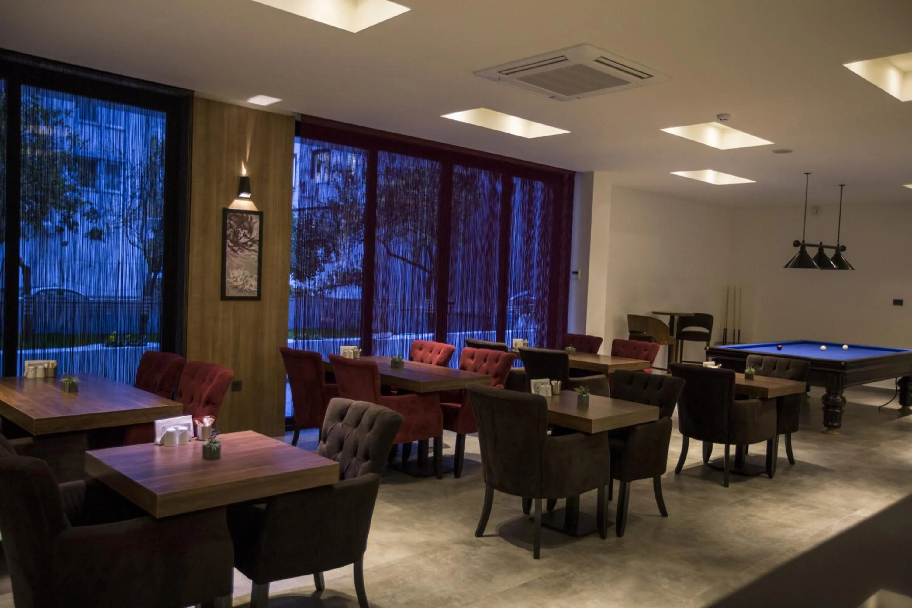 Restaurant/places to eat in Kalevera Hotel