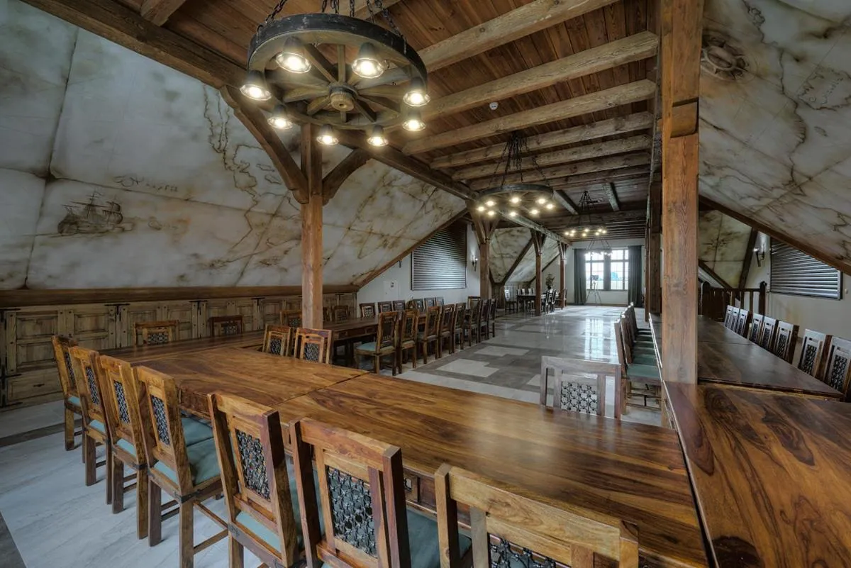 Property building in Hotel Pałac Poledno