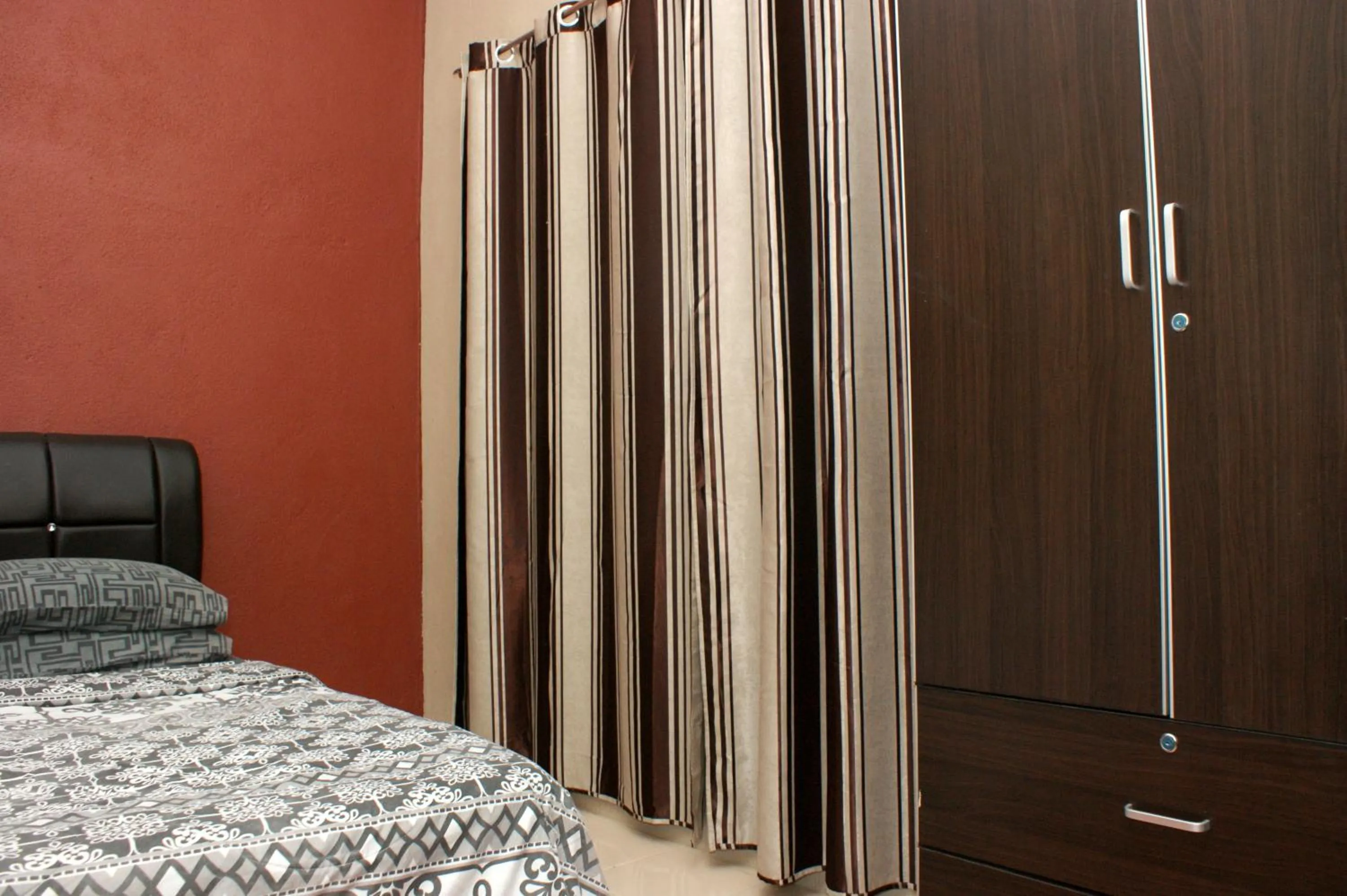 Family, Bed in Pemandangan Indah Guest House - Look Out Point Villa-