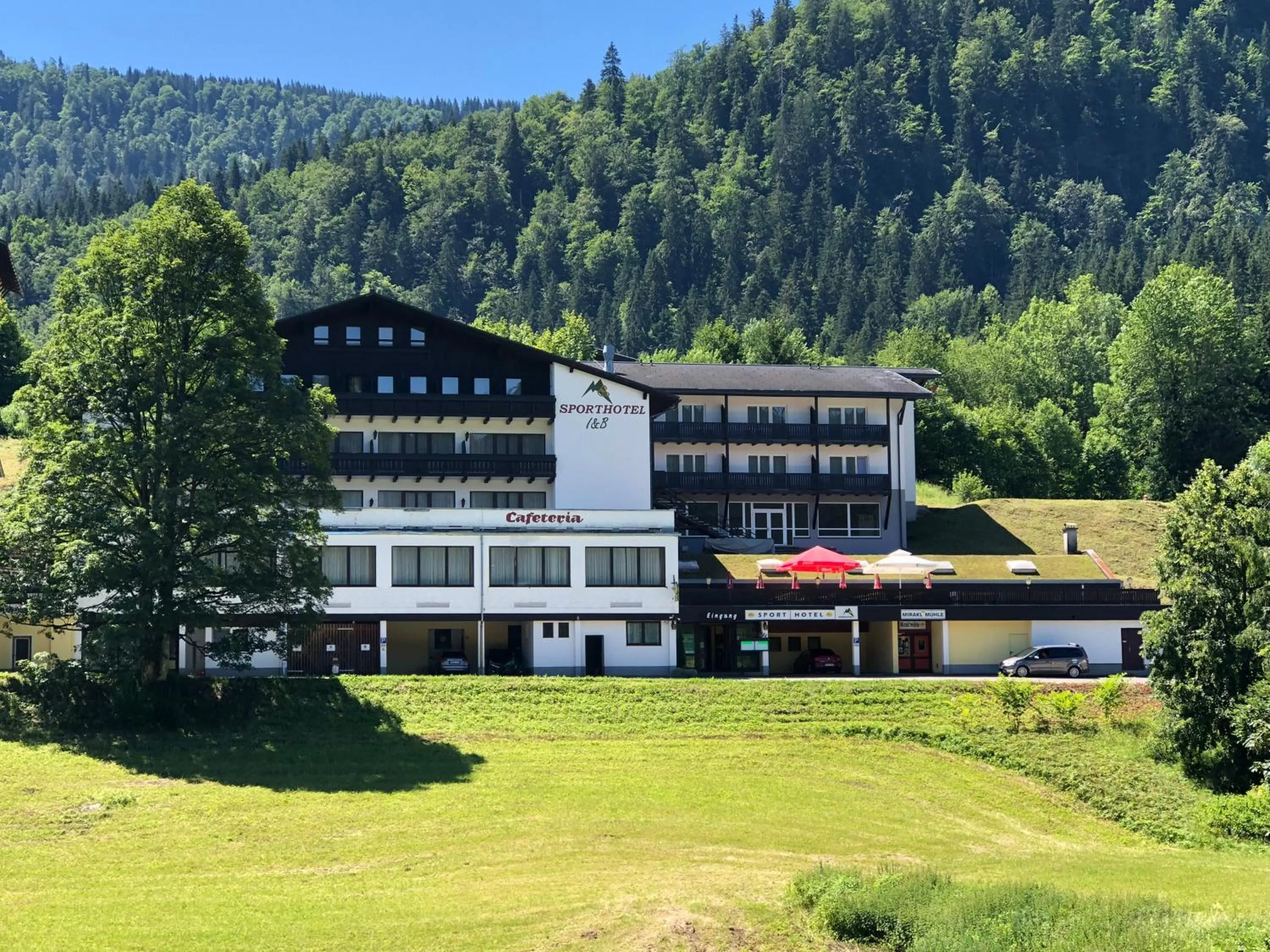 Property building in Sporthotel am Ötscher