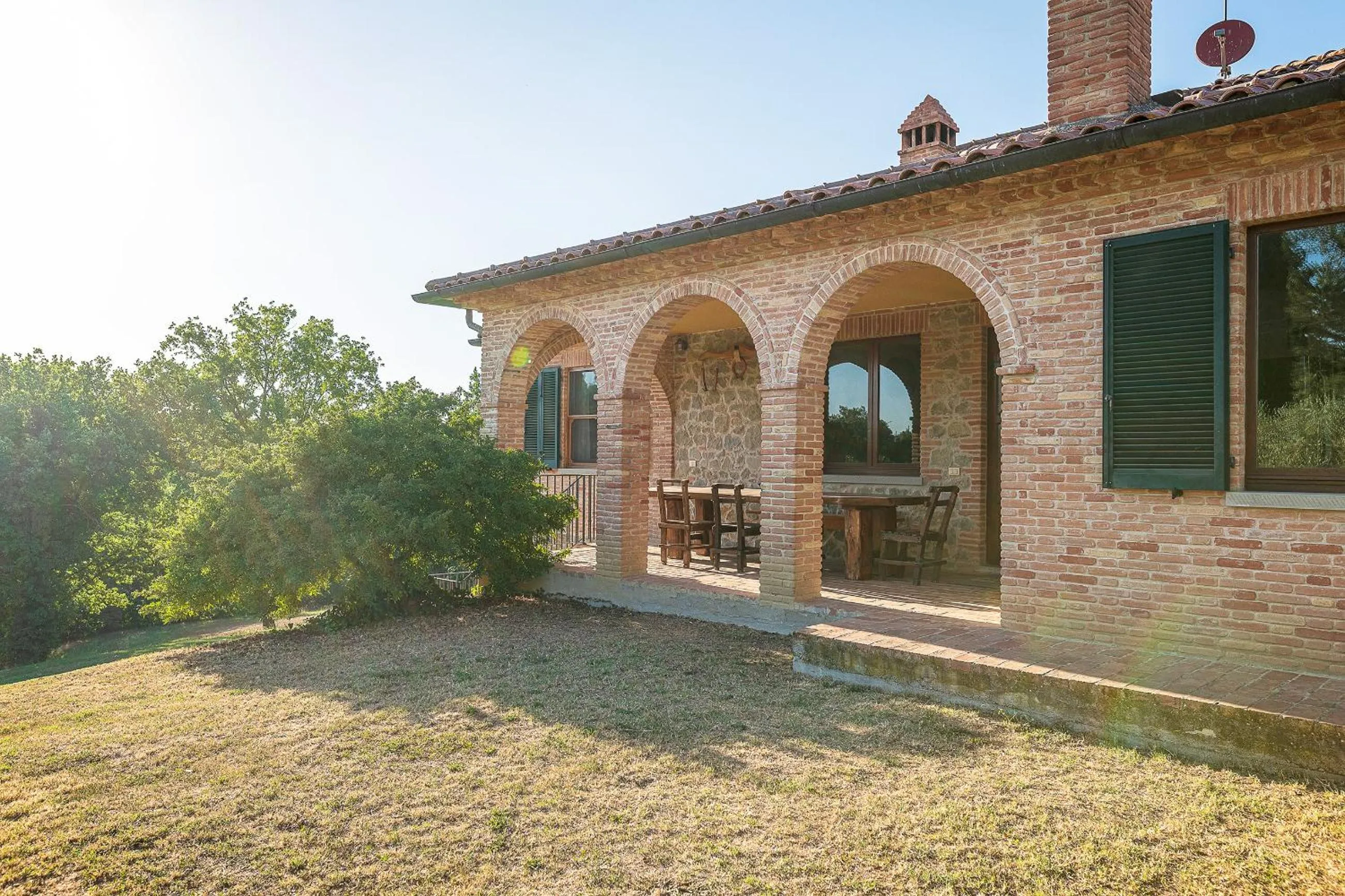 Property building in Villa Verde