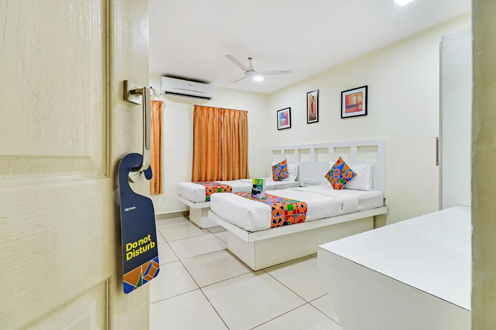 Bed in Fabhotel Colors Service Apartment - Nr MRC Nagar