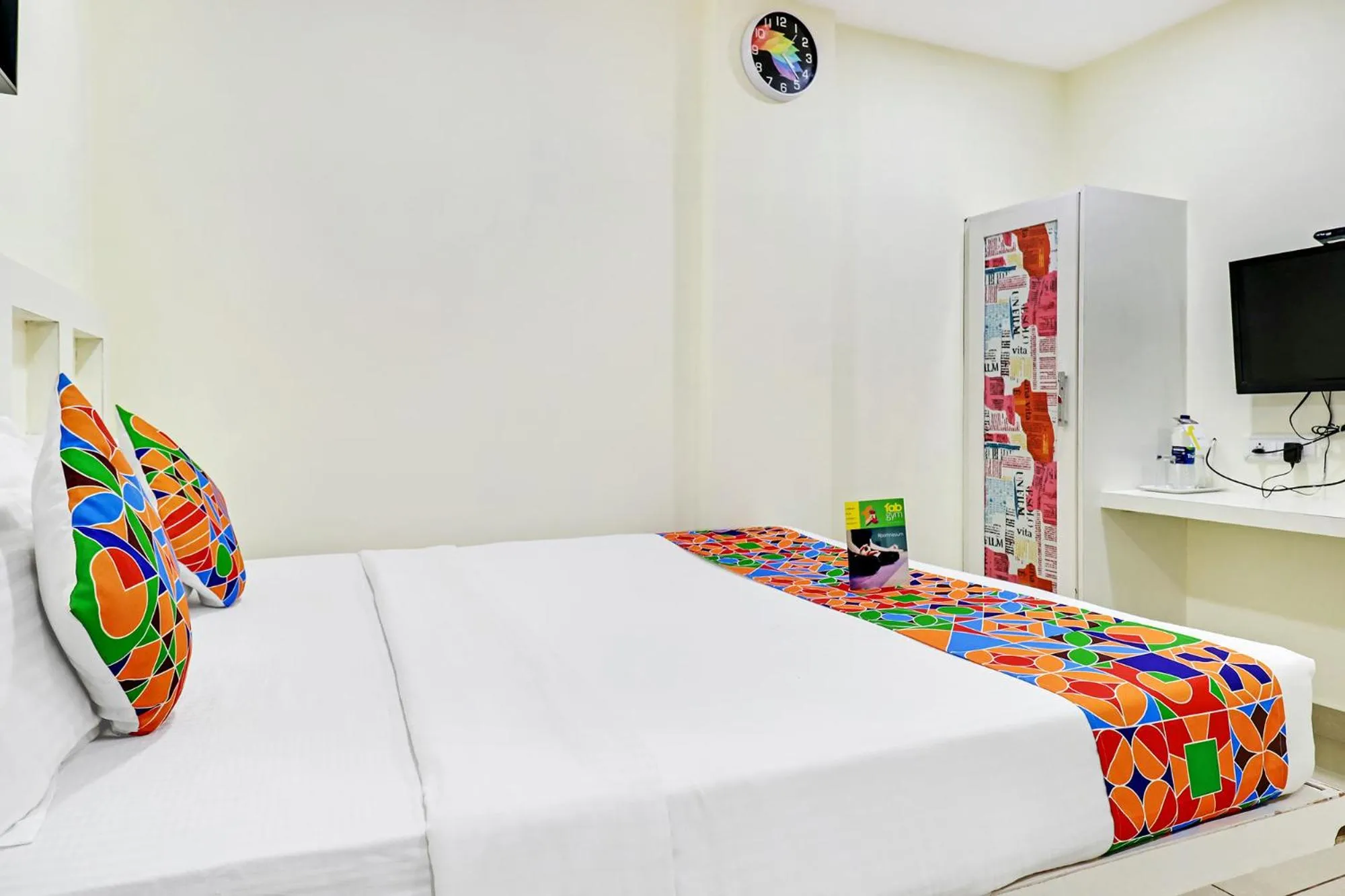 Bed in Fabhotel Colors Service Apartment - Nr MRC Nagar