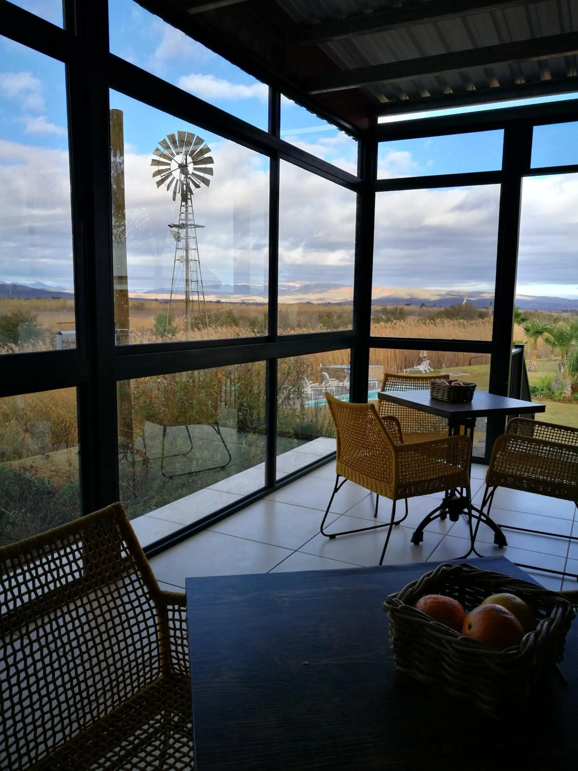 Restaurant/places to eat in De Zeekoe Guest Farm