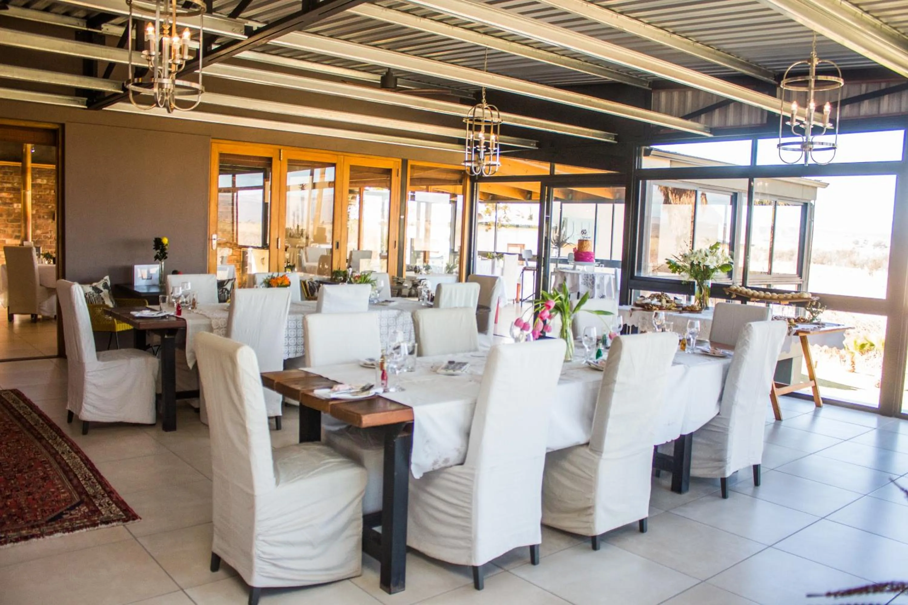 Restaurant/places to eat in De Zeekoe Guest Farm