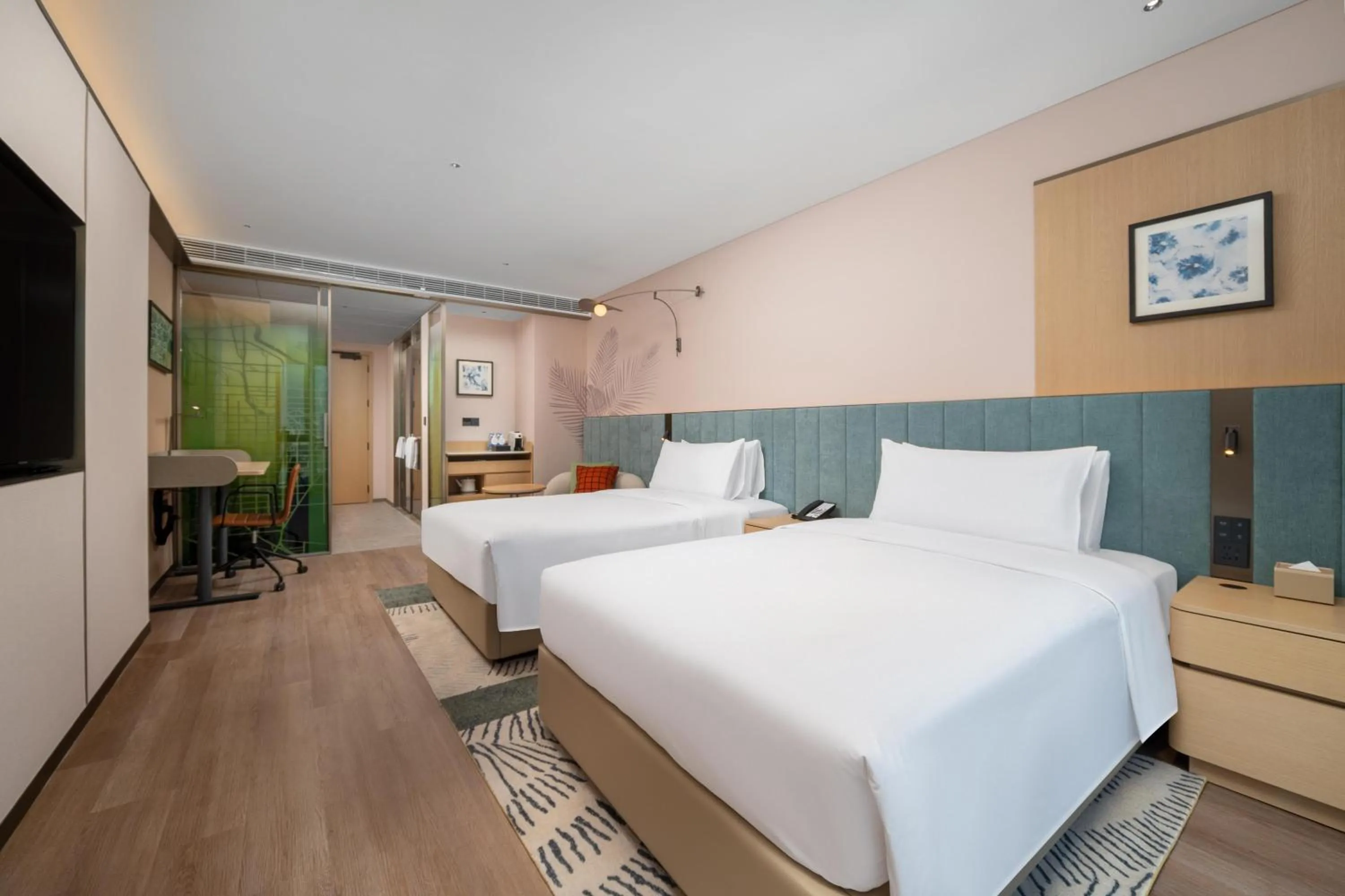 Bed in Hilton Garden Inn Beijing Fengtai Xinxiang Building