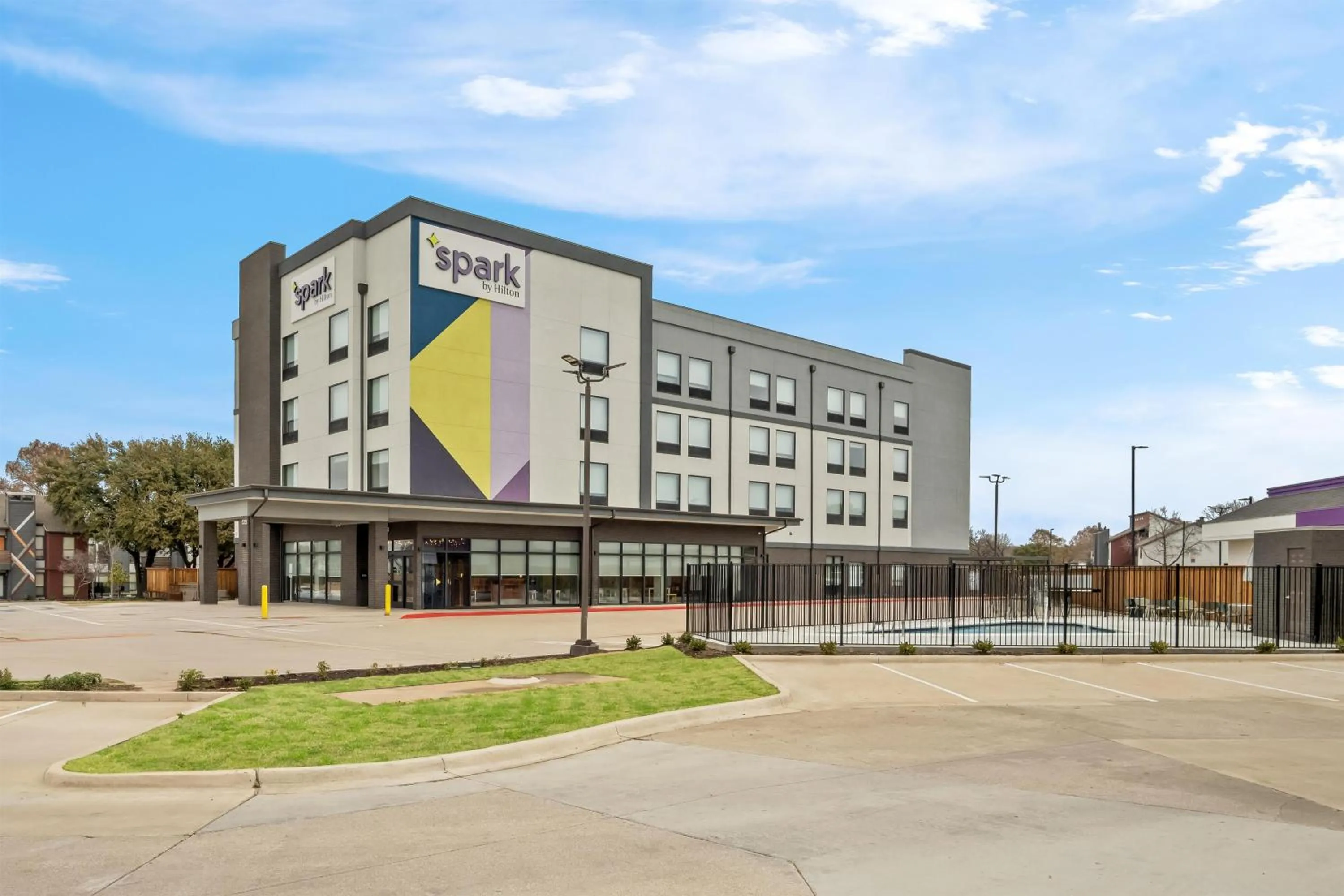Property building in Spark By Hilton Garland Dallas East