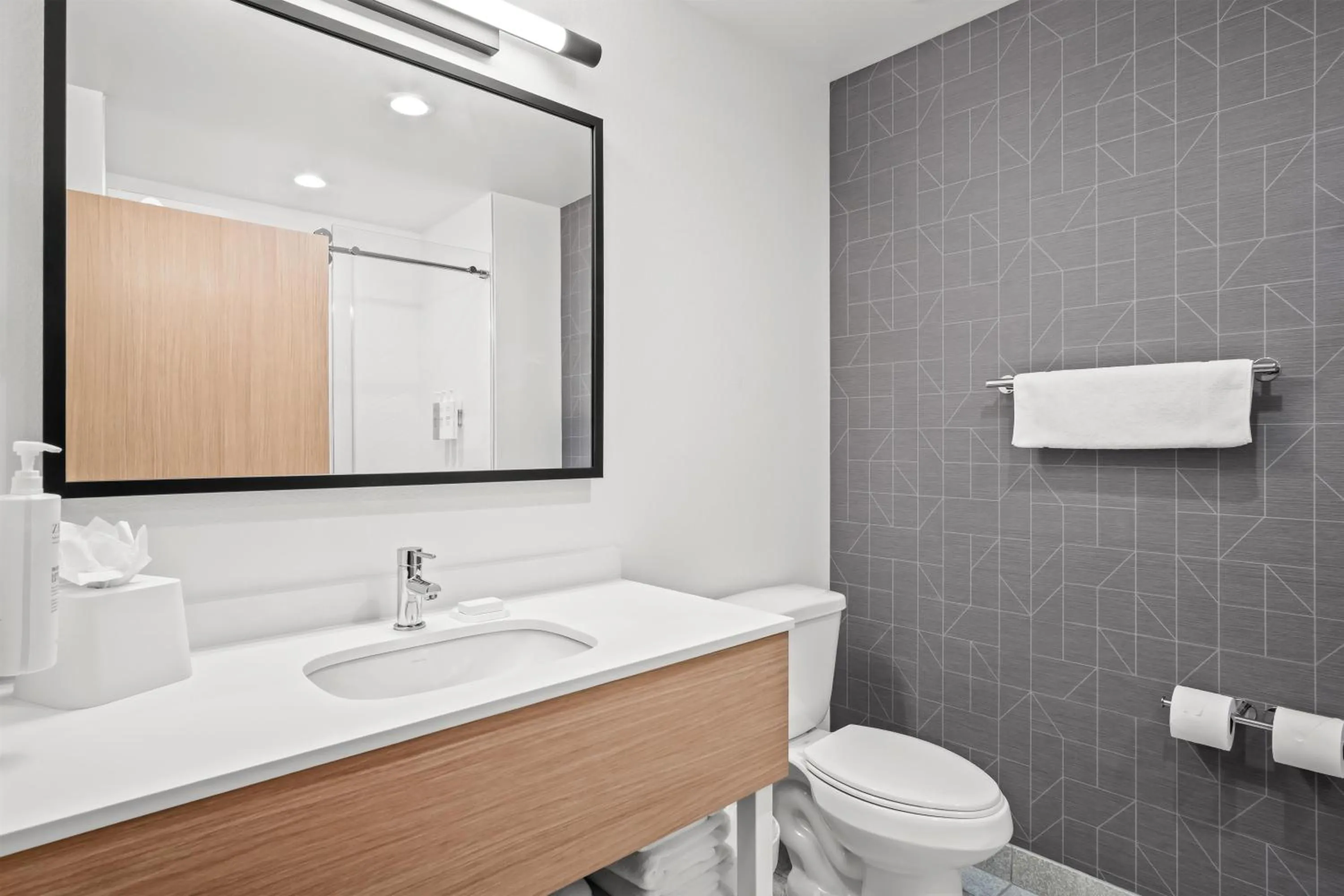 Bathroom in Spark By Hilton Garland Dallas East