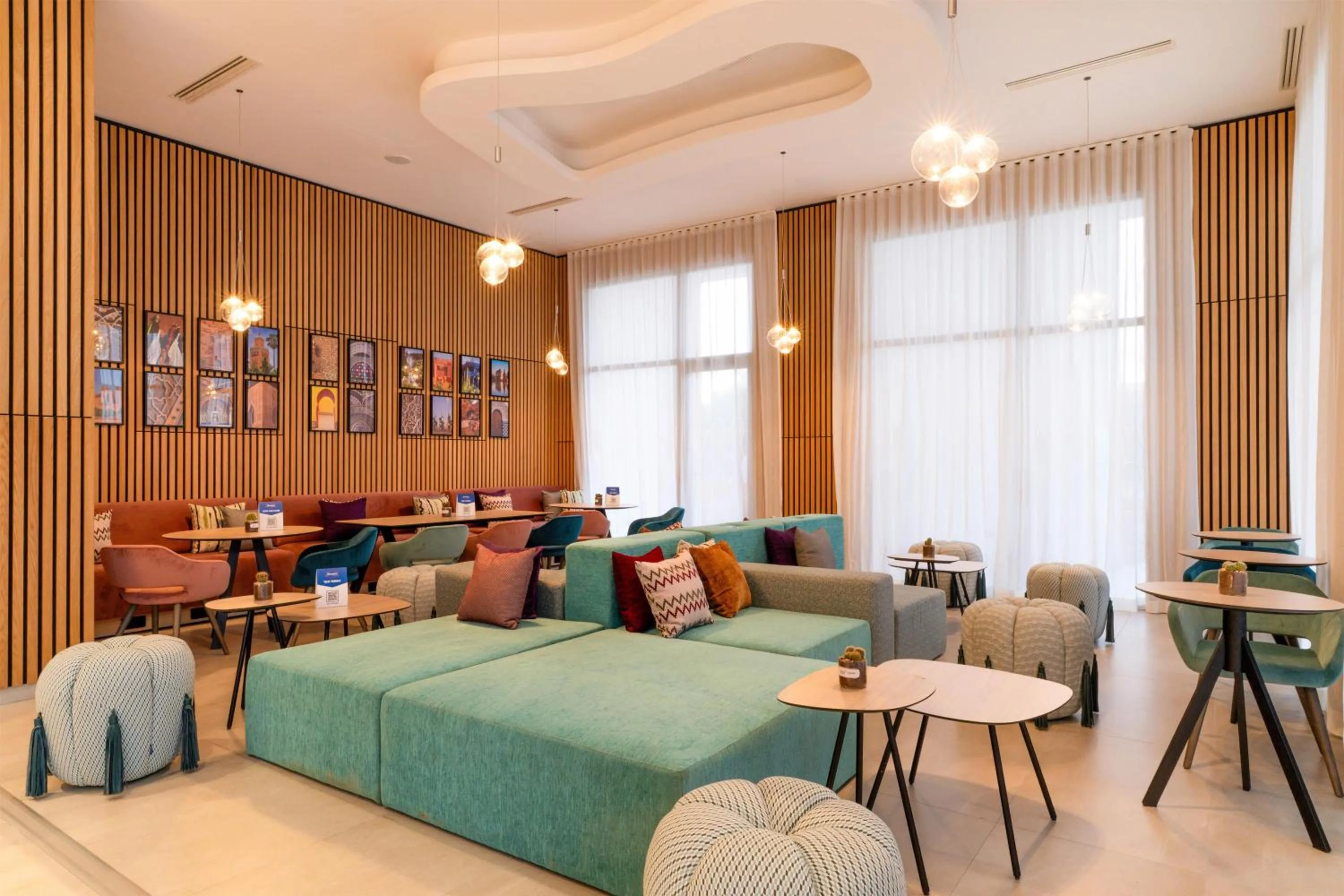 Restaurant/places to eat, Bed in Hampton By Hilton Ben Guerir