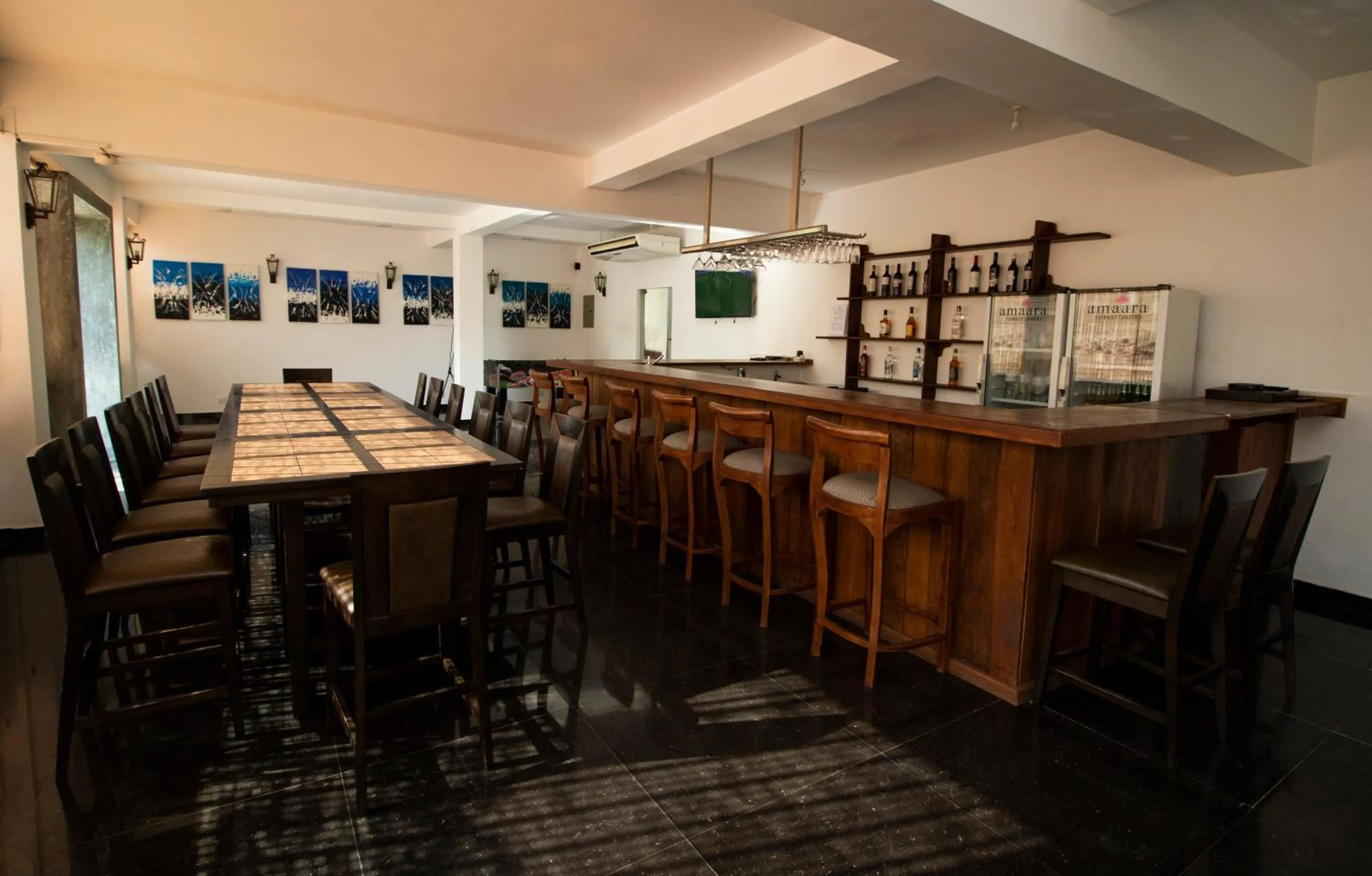 Lounge or bar in Amaara Forest Hotel Sigiriya