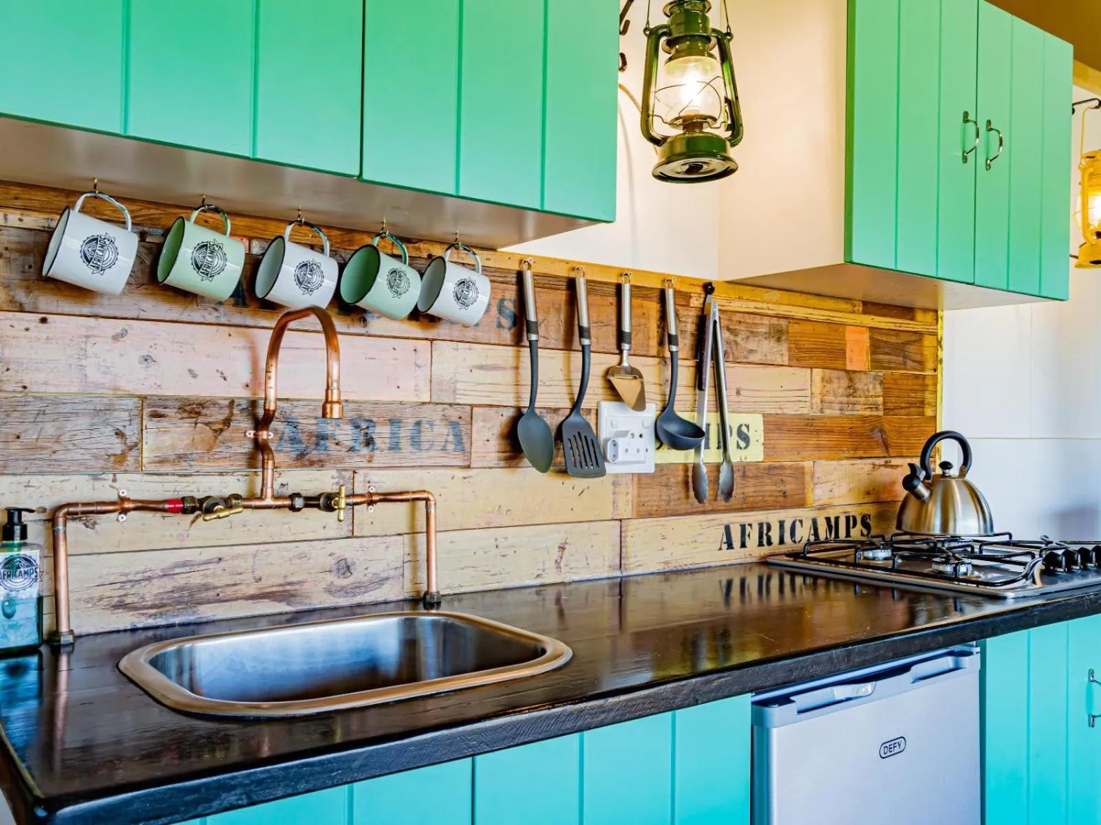 Kitchen or kitchenette in AfriCamps Klein Karoo