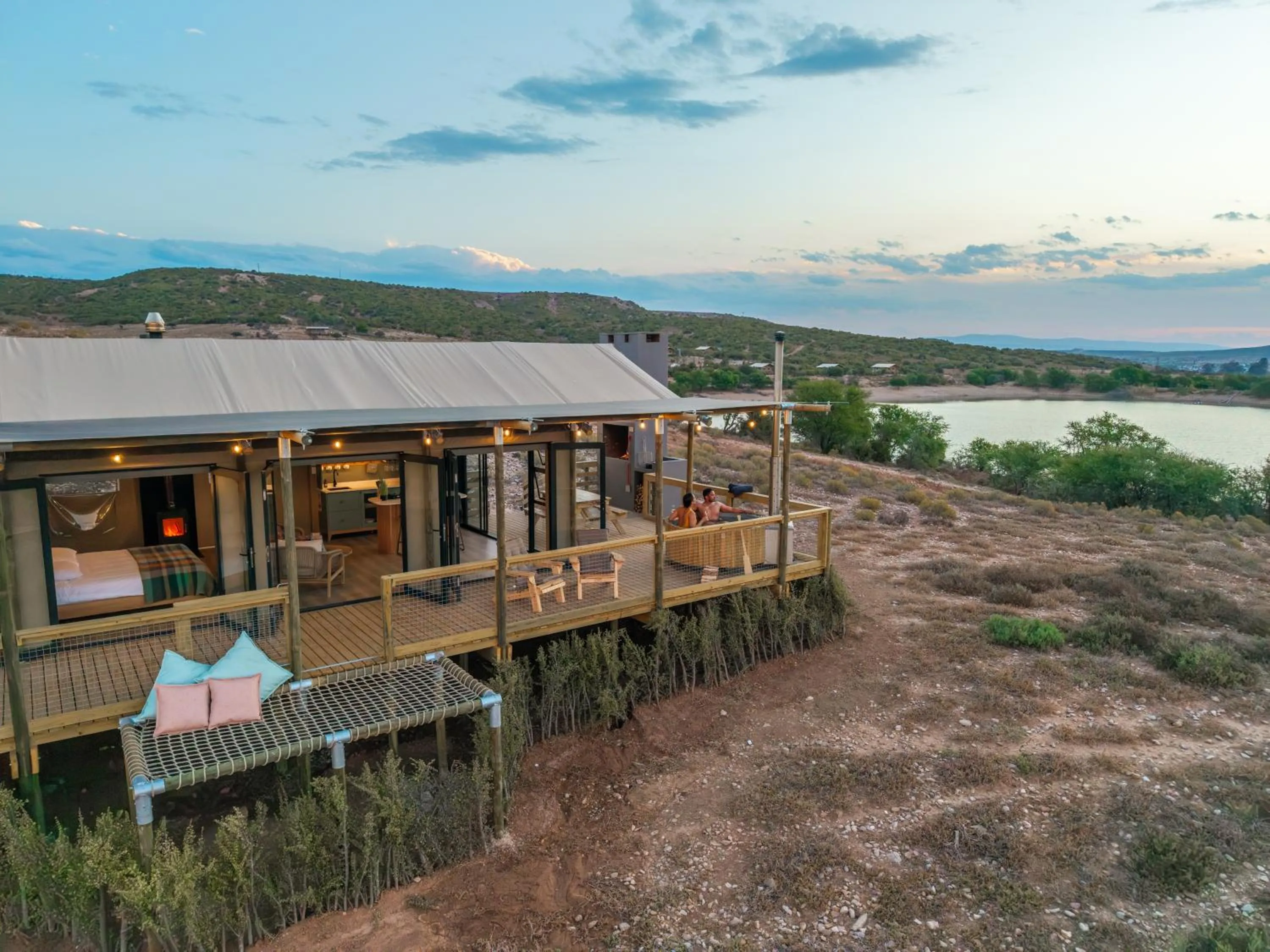 Photo of the whole room in AfriCamps Klein Karoo