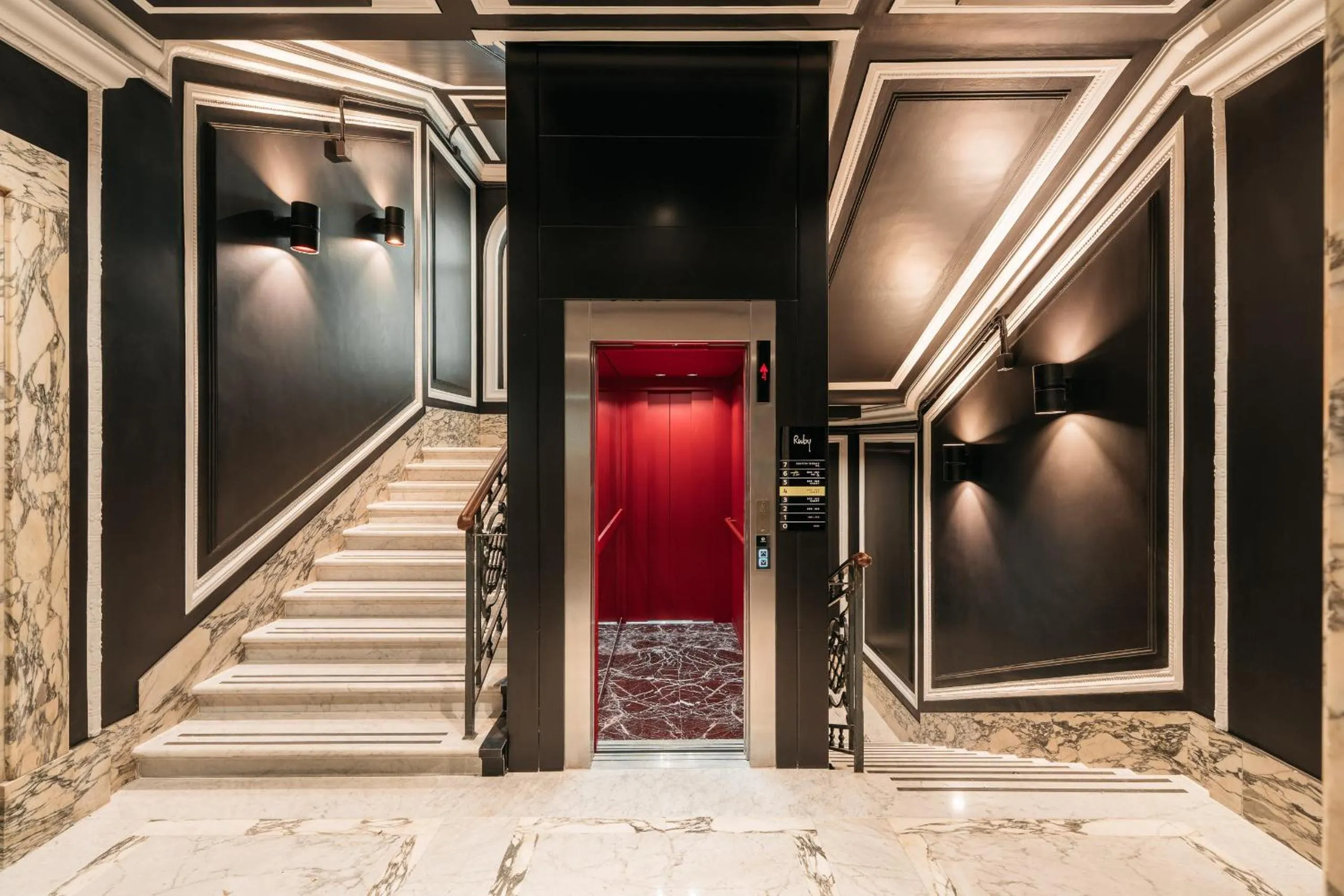 Decorative detail in Ruby Giulia Hotel Rome