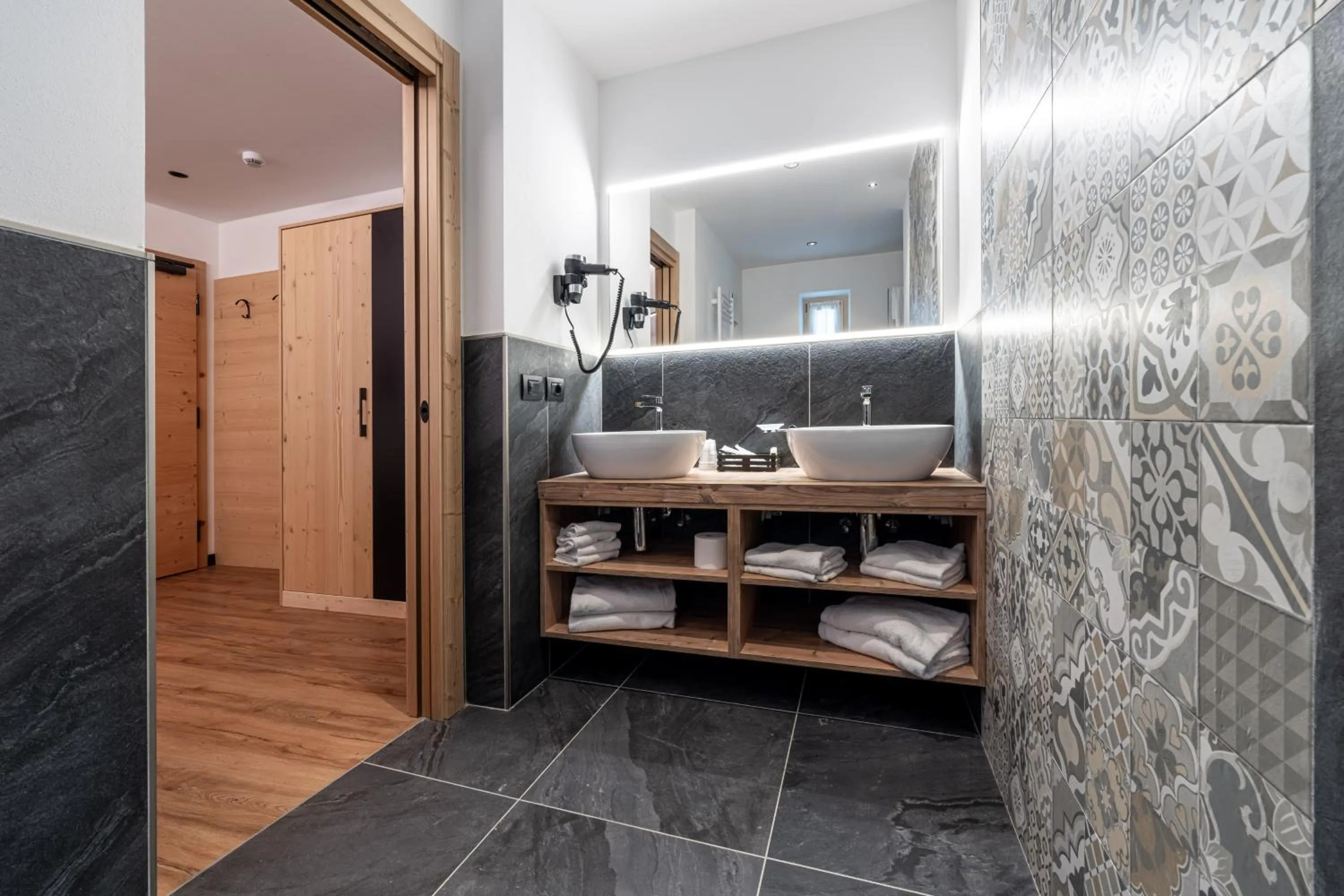 Bathroom in Albergo Garni Edy (B&B)