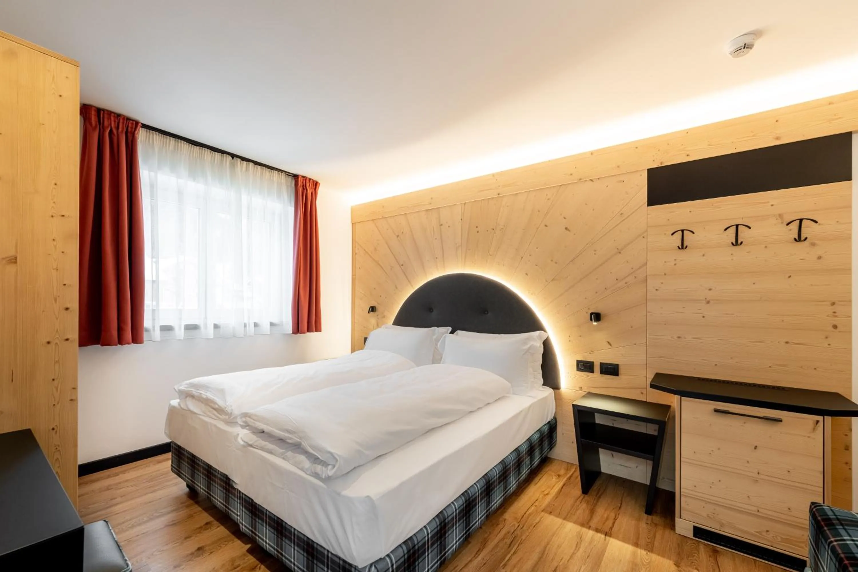 Bed in Albergo Garni Edy (B&B)