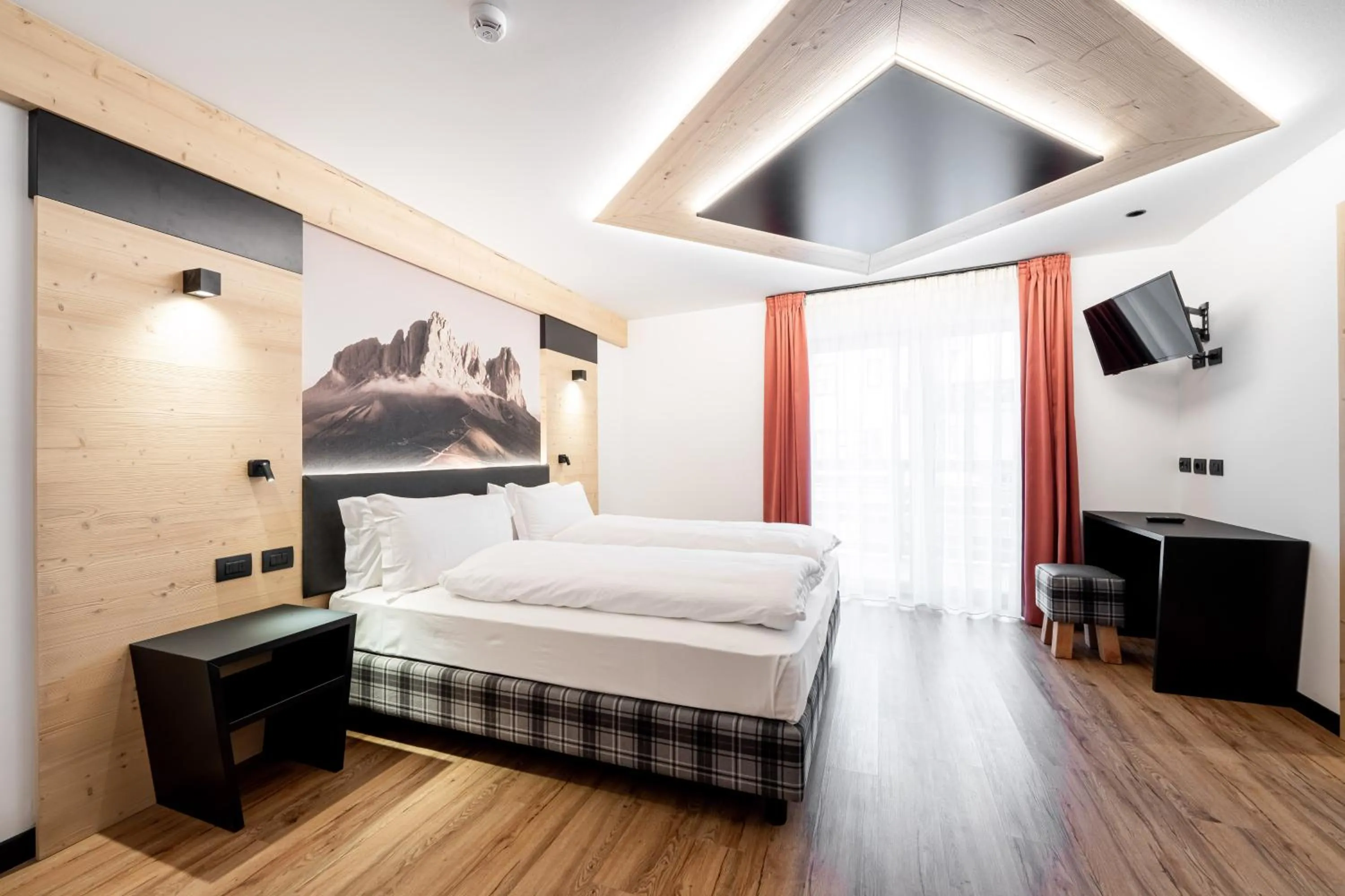 Bedroom, Bed in Albergo Garni Edy (B&B)