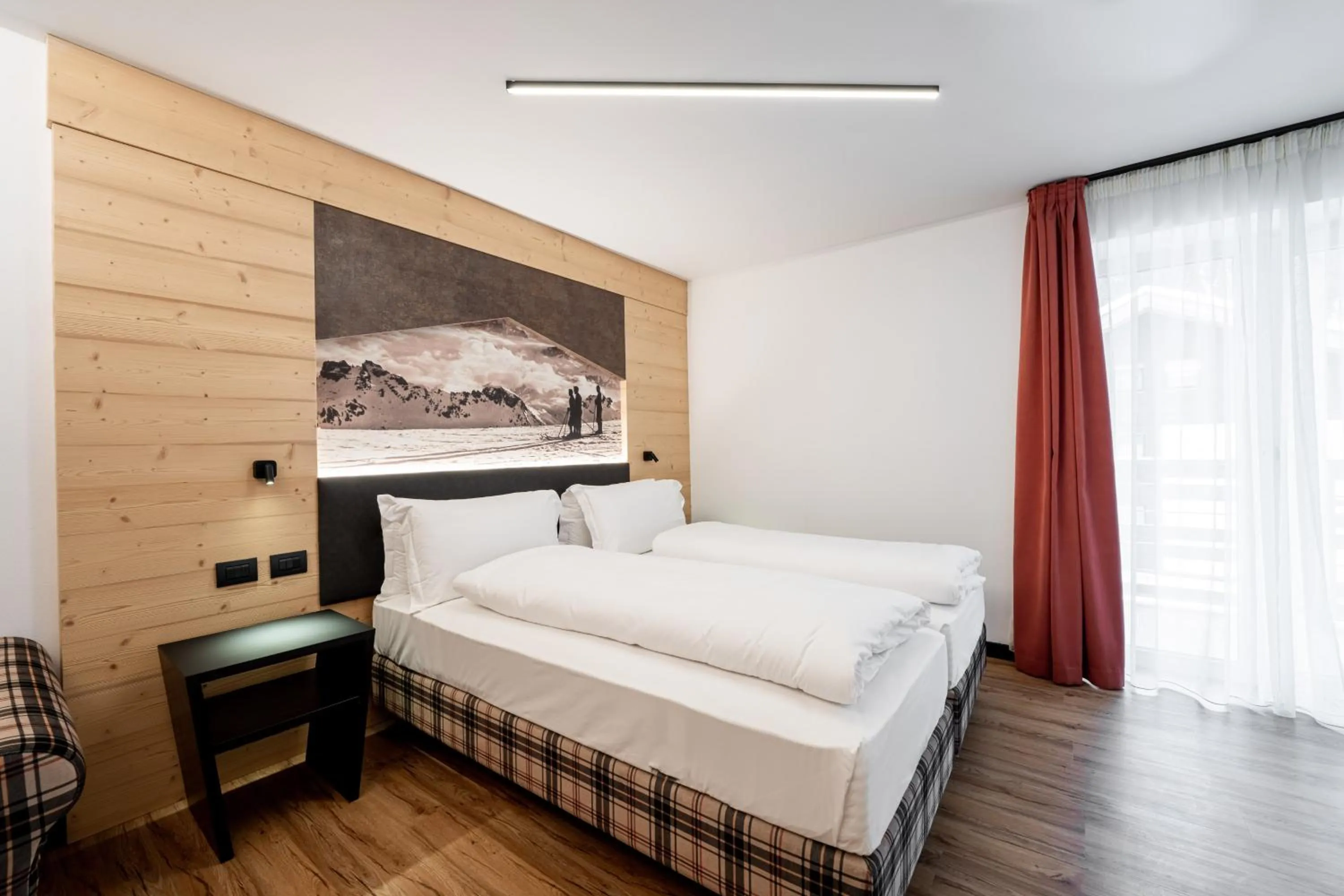 Bedroom, Bed in Albergo Garni Edy (B&B)
