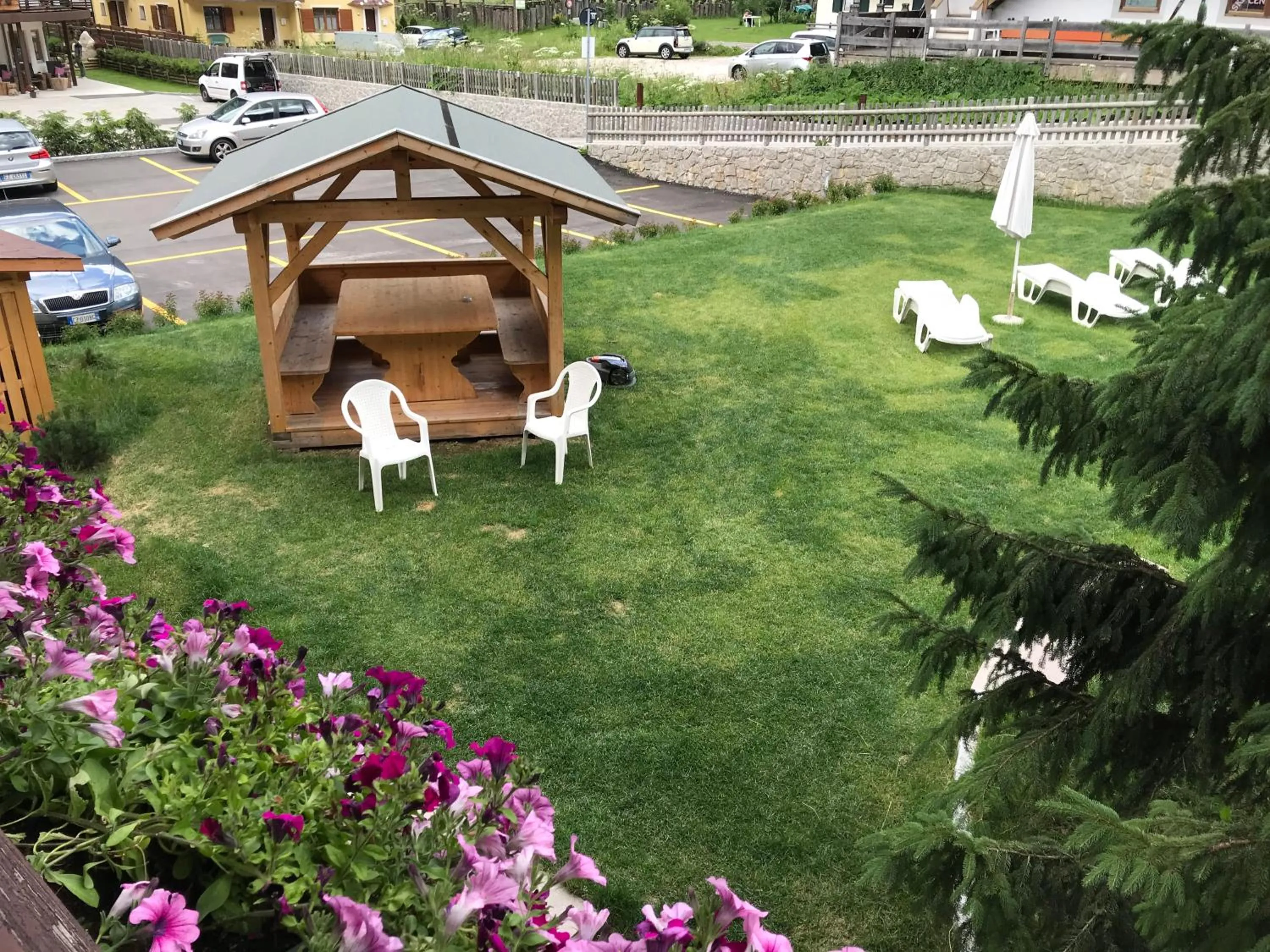 Garden in Albergo Garni Edy (B&B)