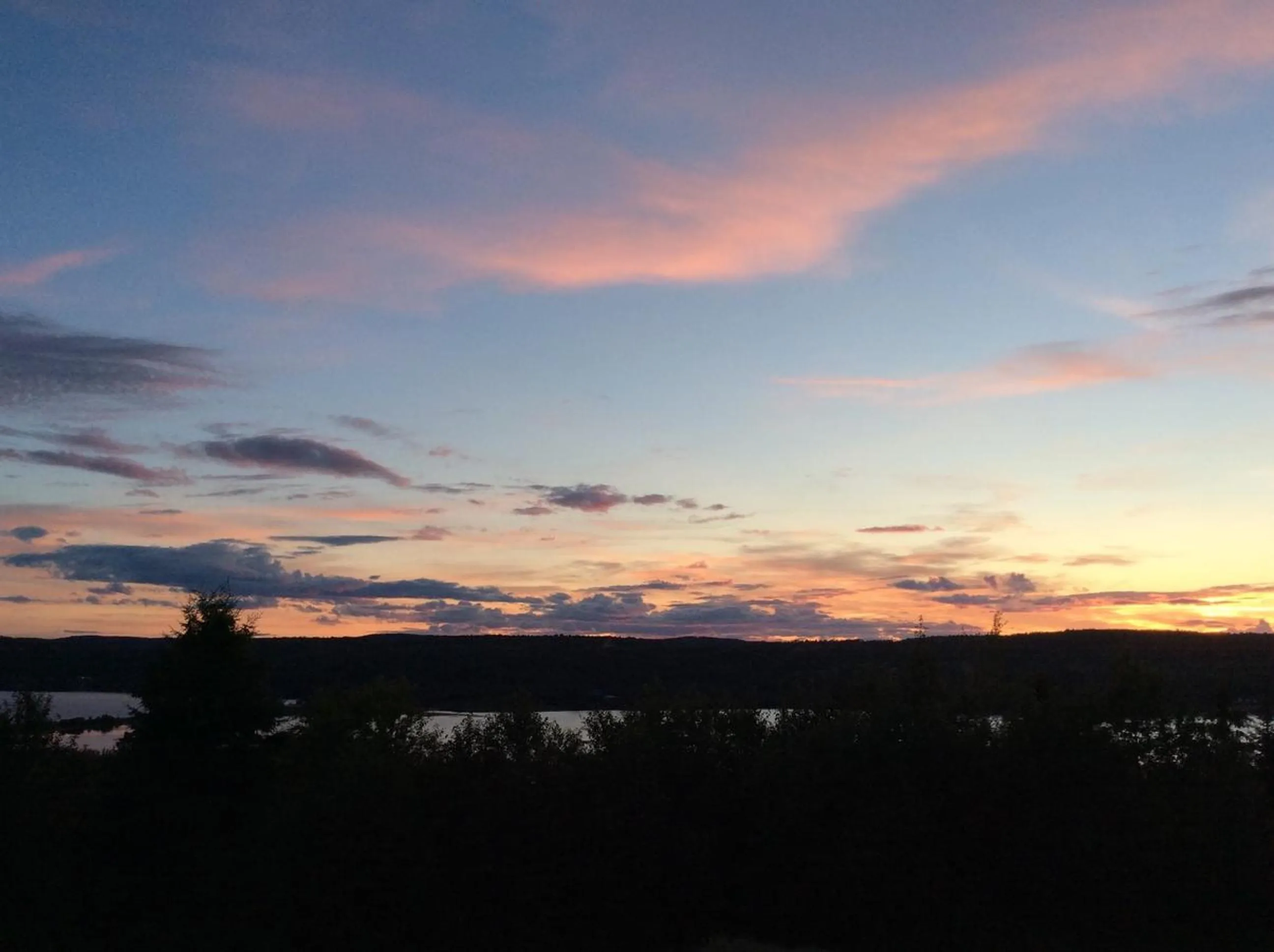 Lake view in Auberge Motel Panorama