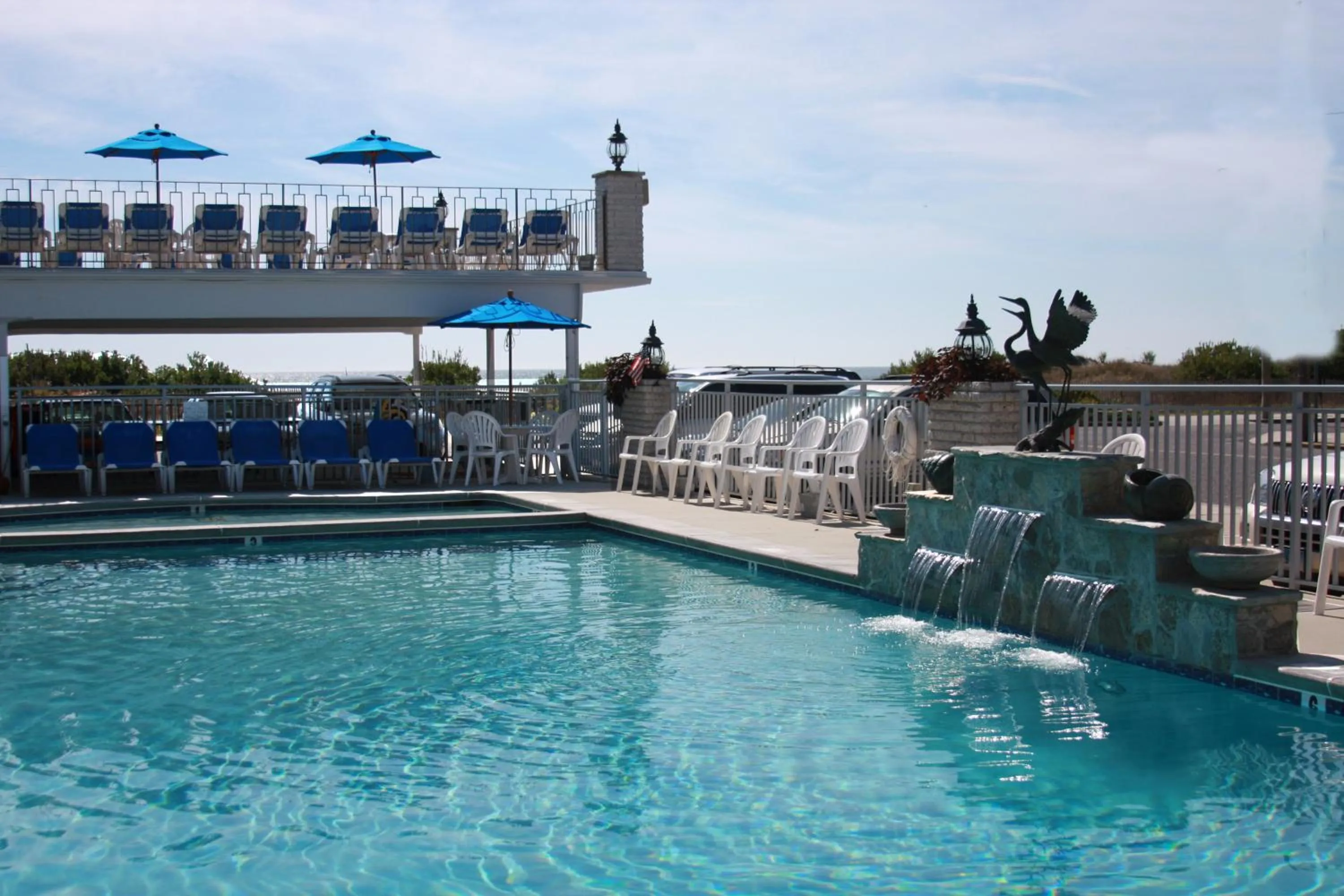 Swimming pool in Fleur de Lis Beach Motel