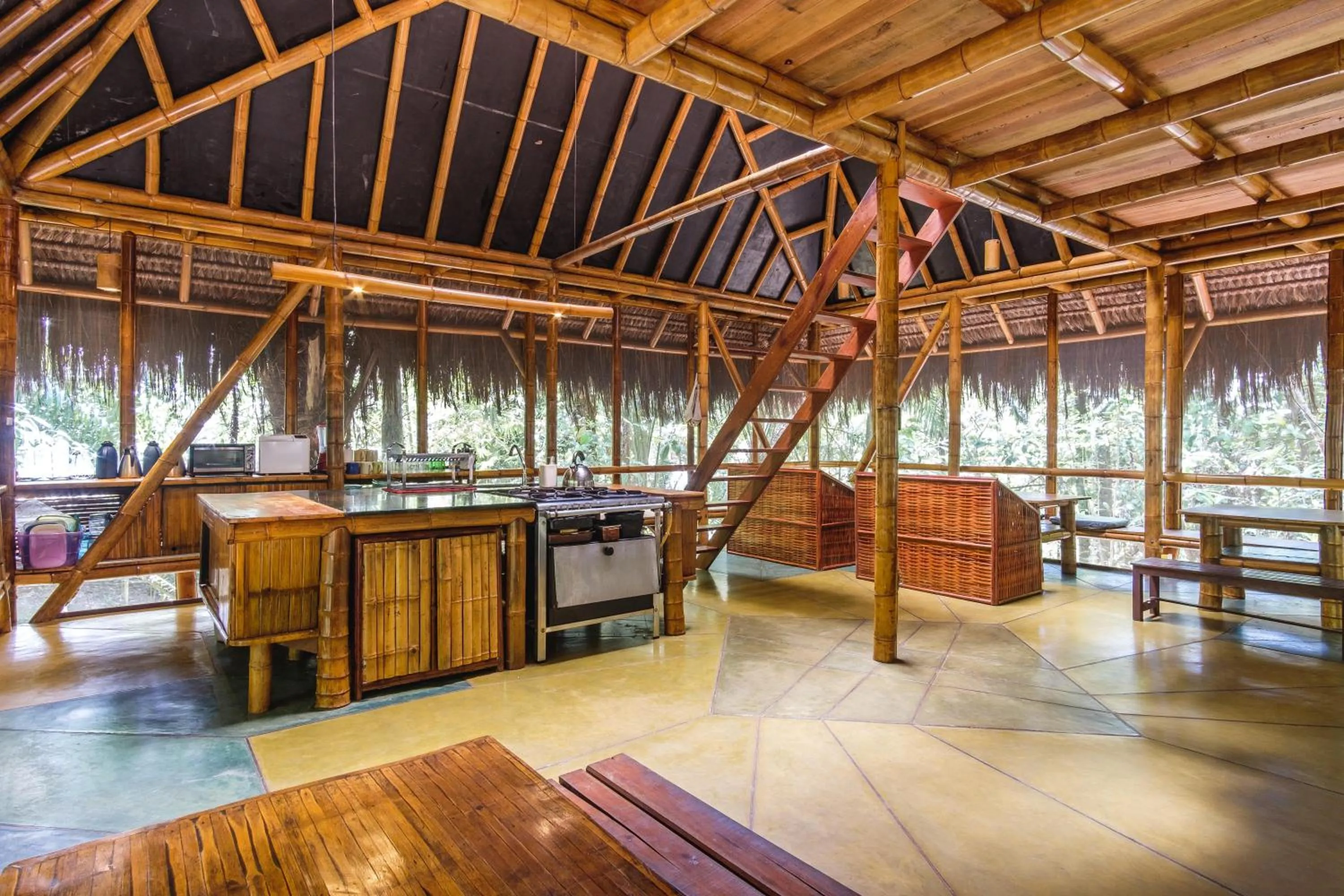 Communal lounge/ TV room in Universo Pol Bamboo Hostel