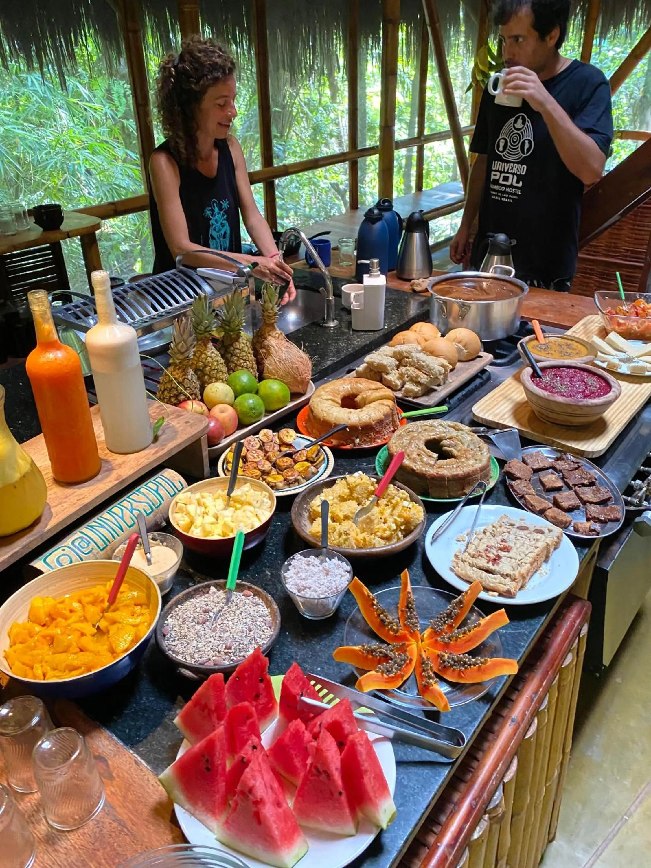 Food and drinks in Universo Pol Bamboo Hostel