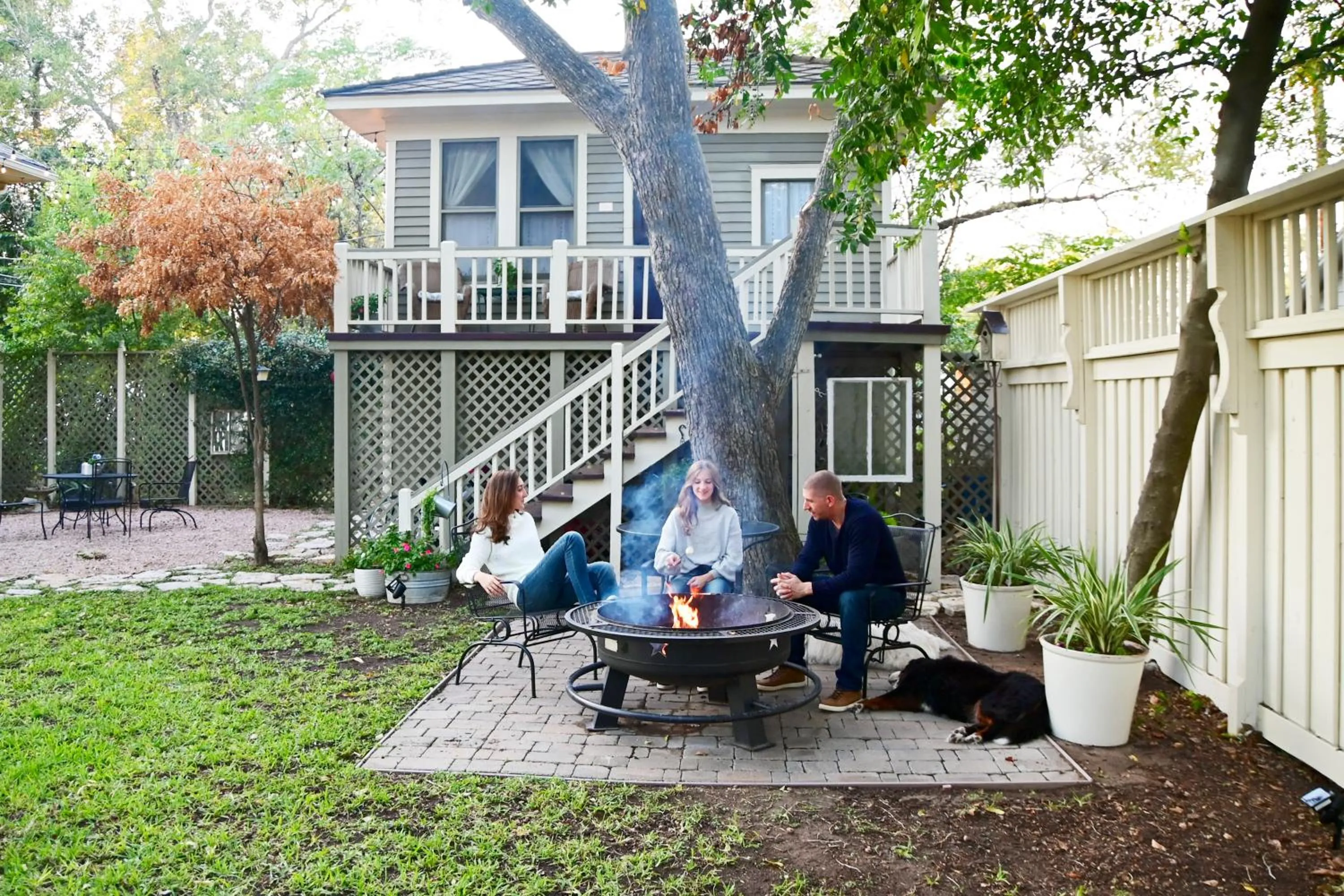 Inner courtyard view in Katy House Bed and Breakfast