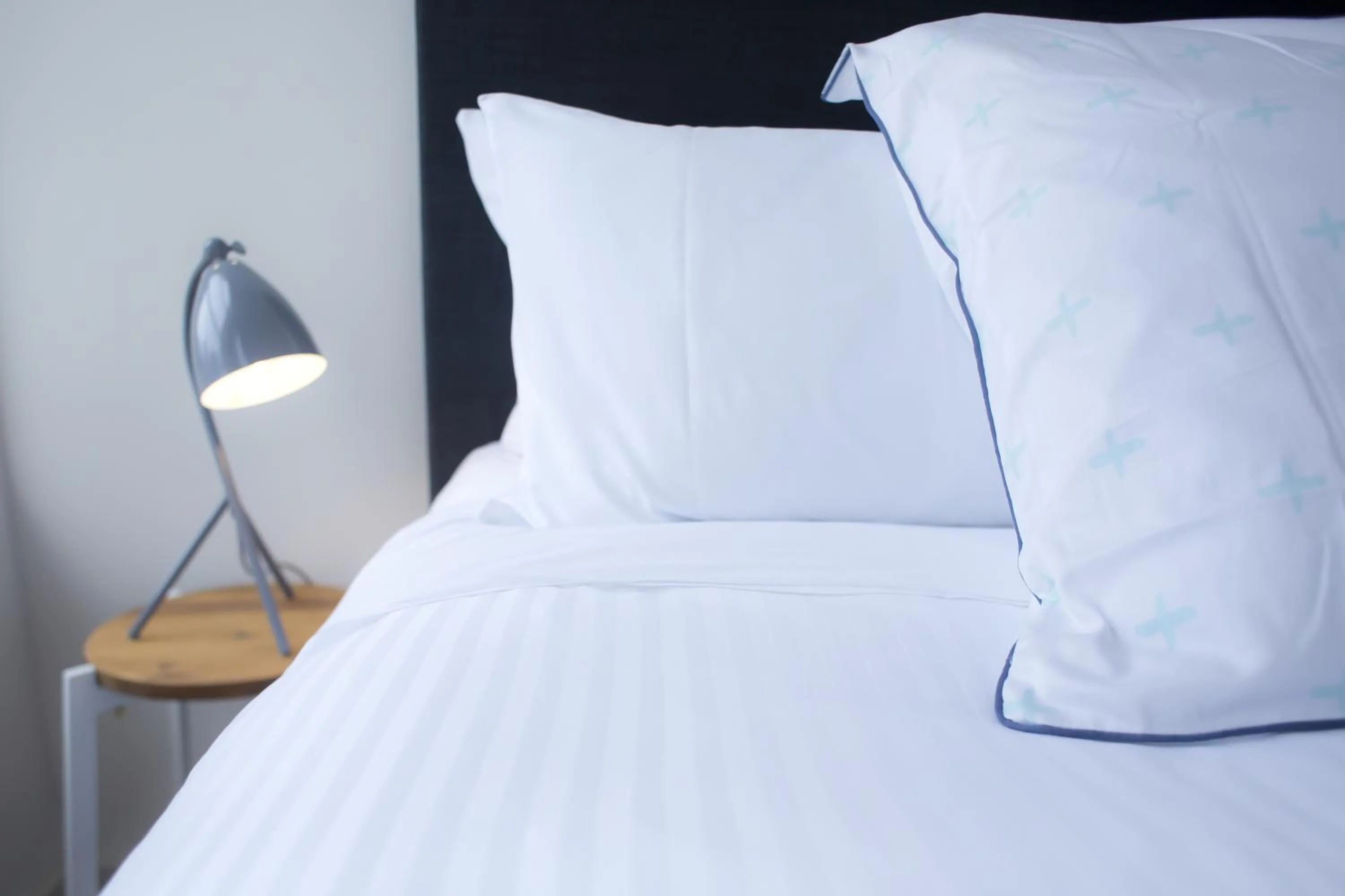 Bedroom, Bed in The Town Apartments