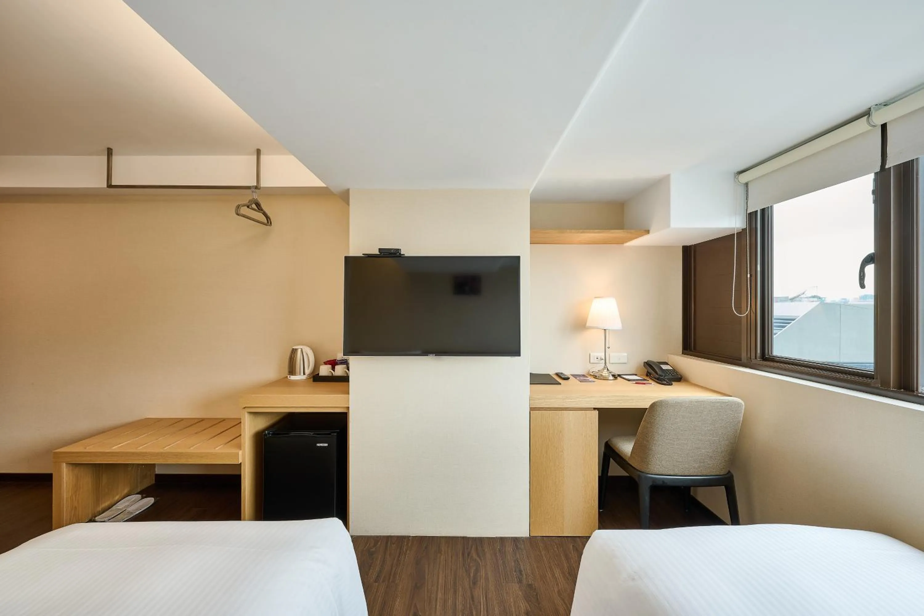 Bedroom, Bed in Eastin Taipei Hotel