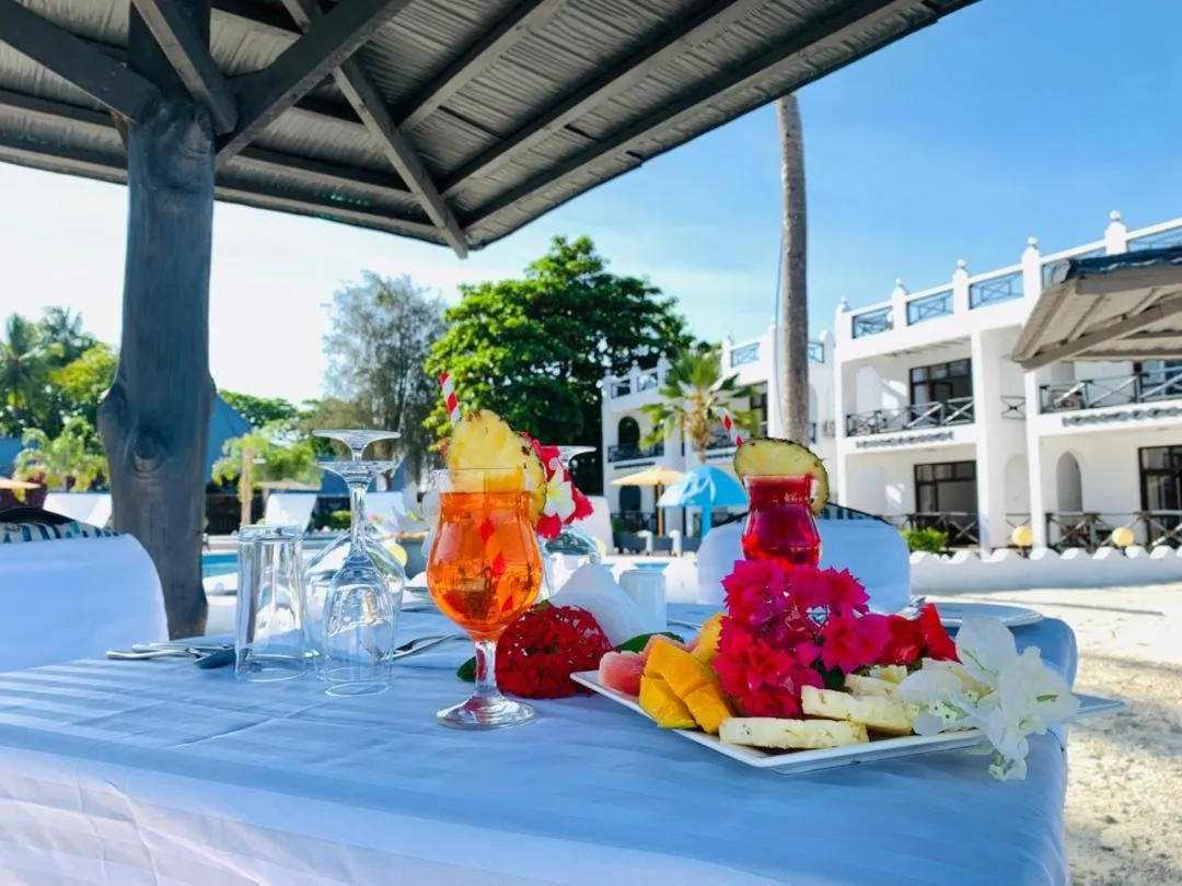 Restaurant/places to eat in Protels La Plage