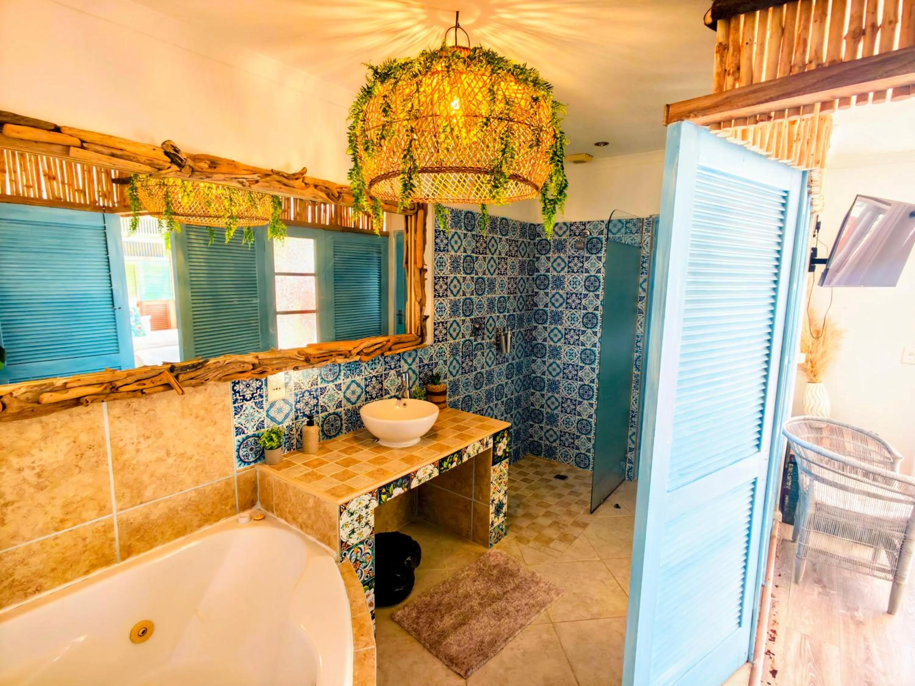 Bathroom in African Groove Camps Bay