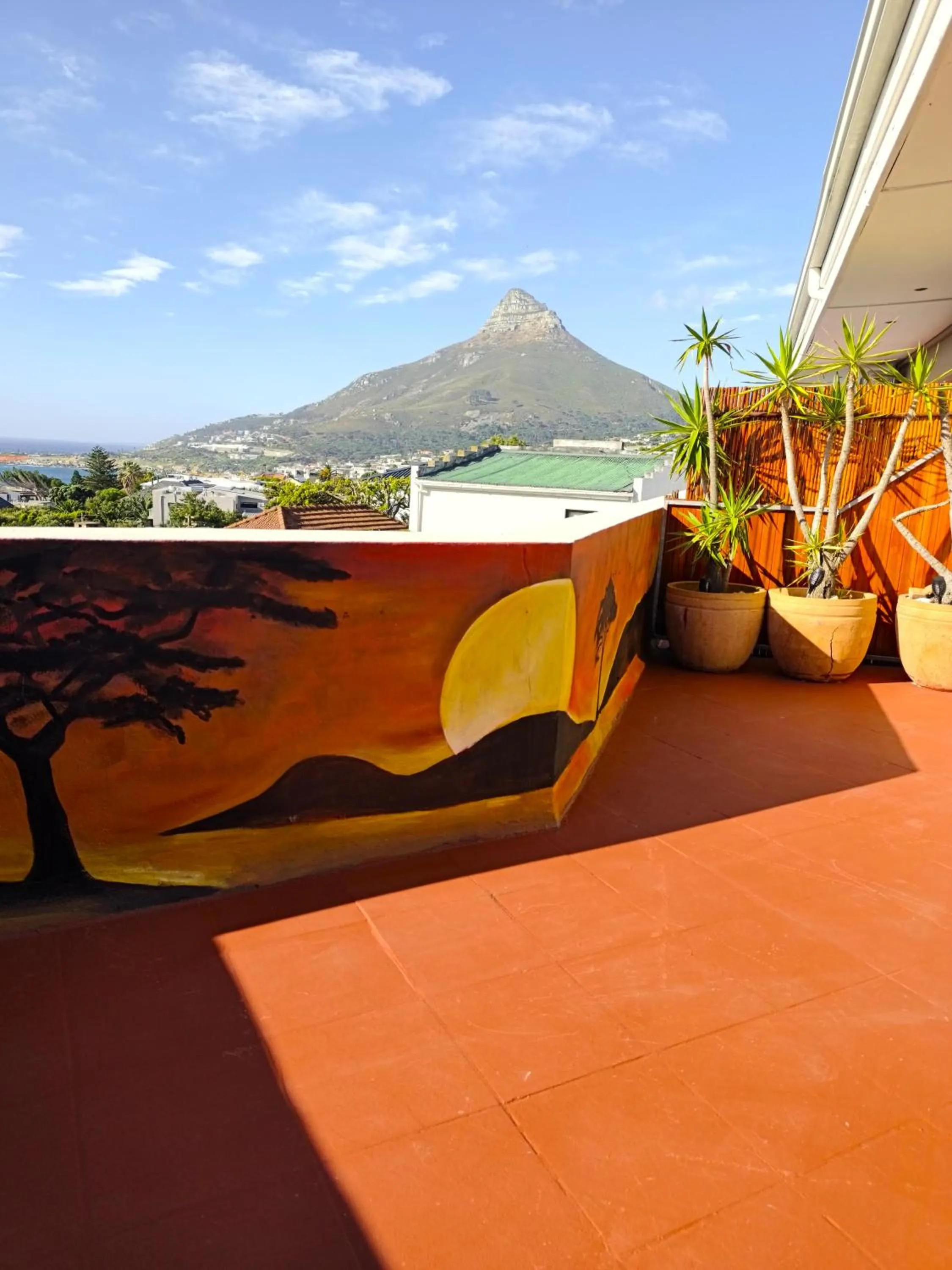 Day in African Groove Camps Bay