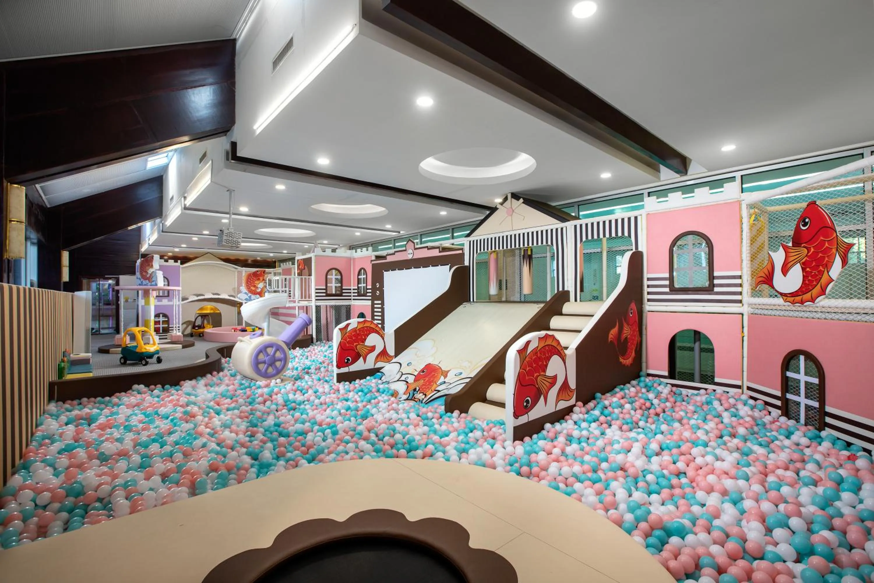 Children play ground in Carp Islet Resort Fuzhou