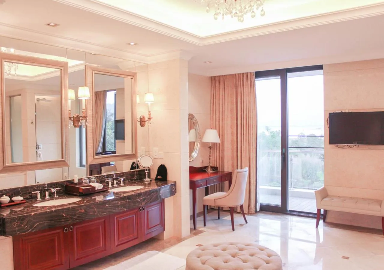 Bathroom in Carp Islet Resort Fuzhou