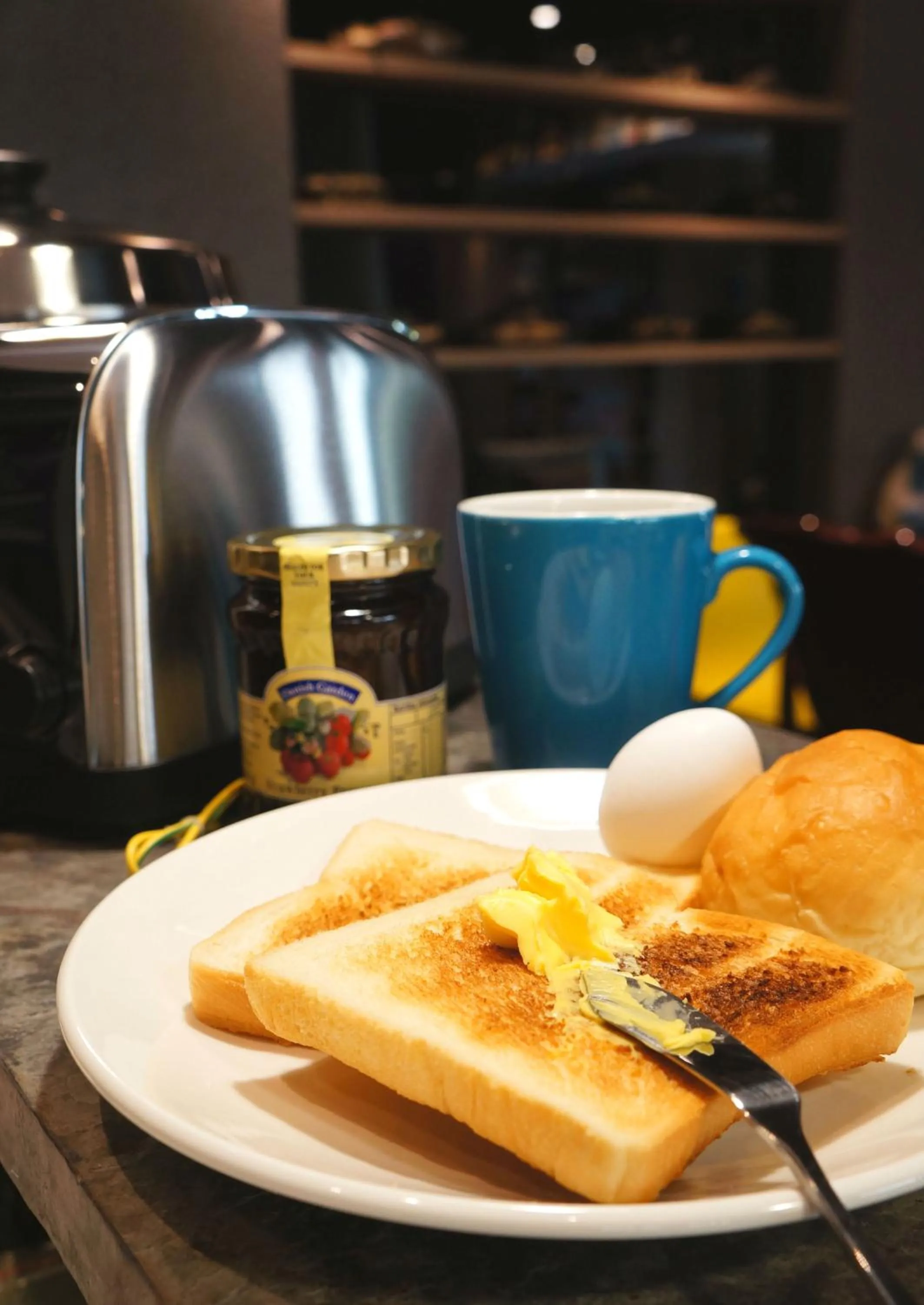 American breakfast in Taipei Discover Hostel