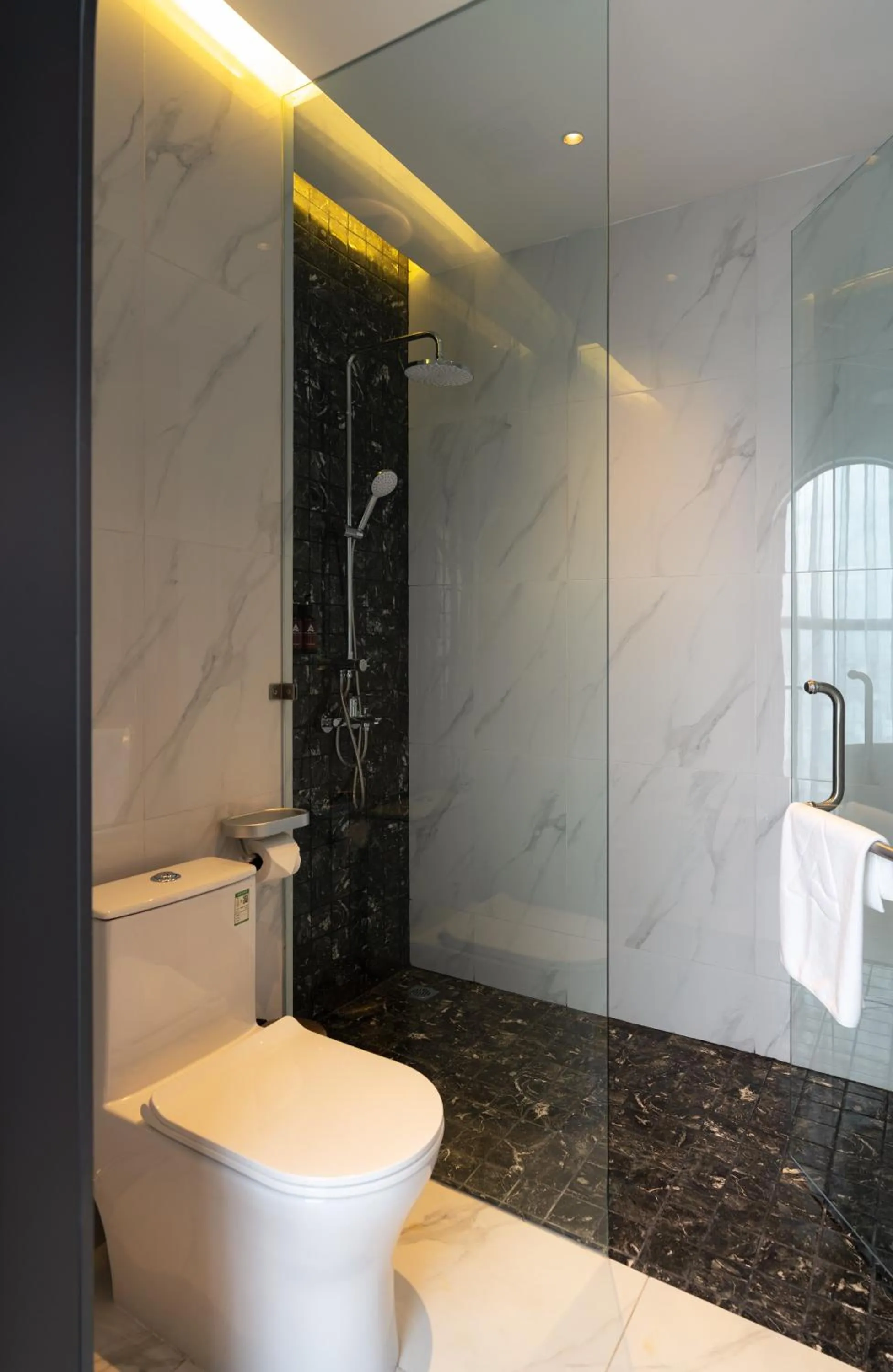 Shower in AMANA Hotel Phan Thiet